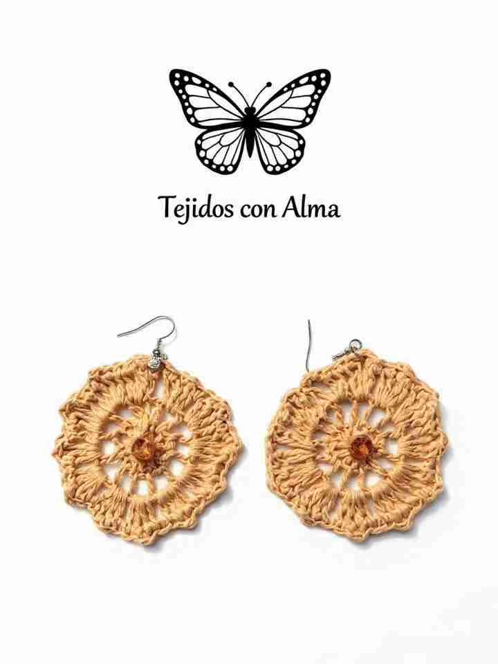 Aros tejidos con perlas verdes - miniatura 3