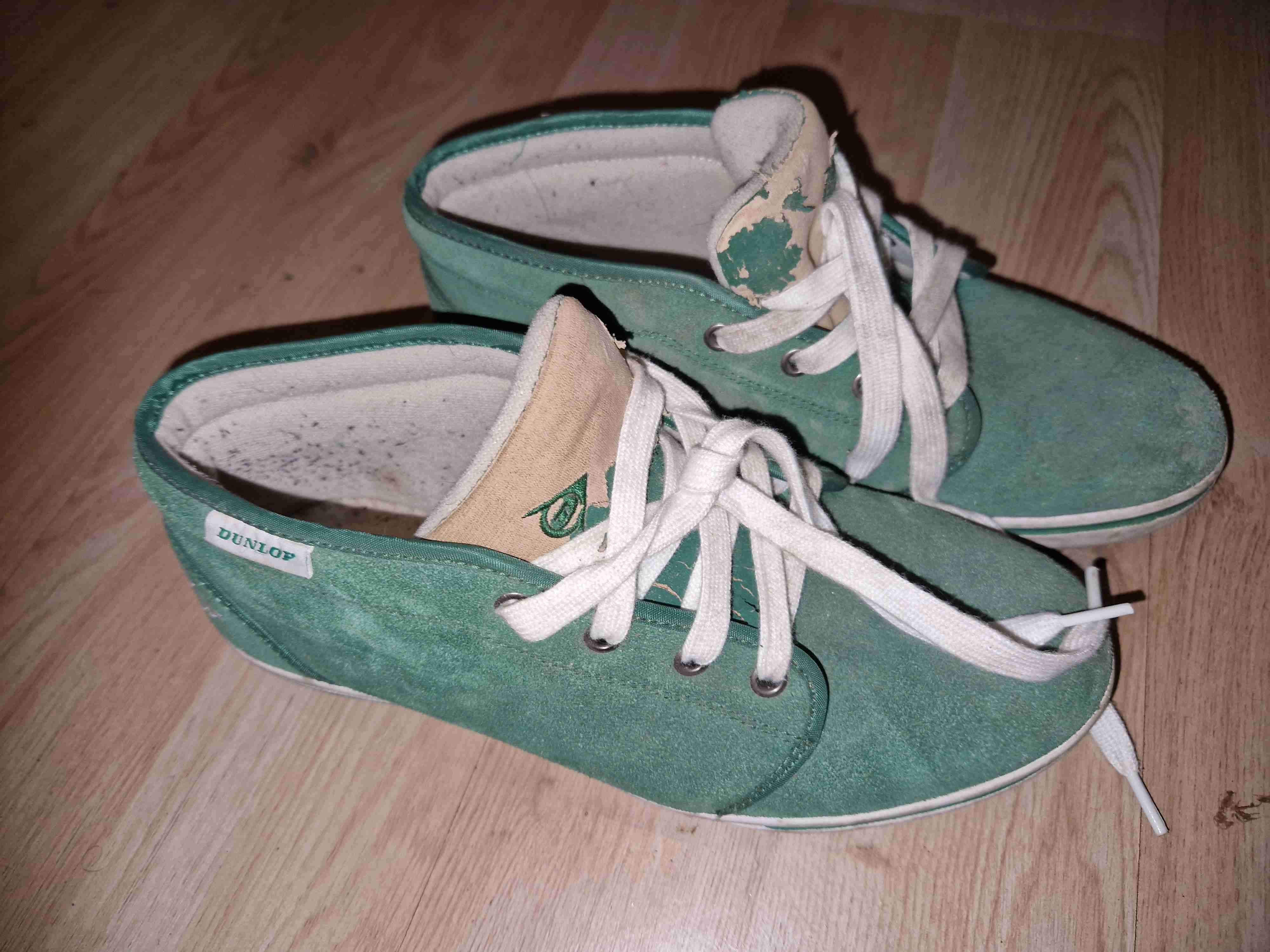 Zapatillas verdes con cordones - miniatura 2