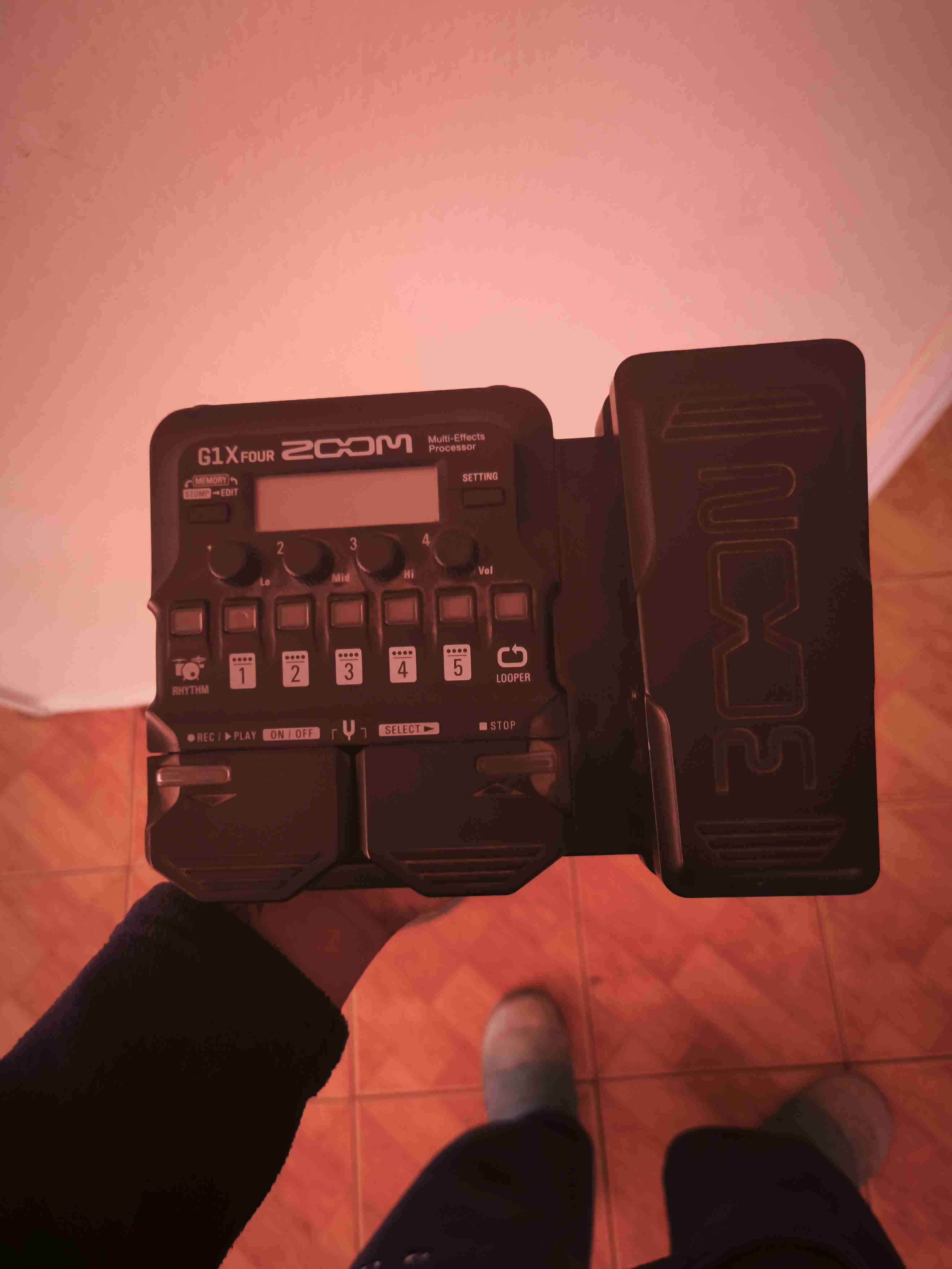 Pedalera Zoom G1X Four - miniatura 1