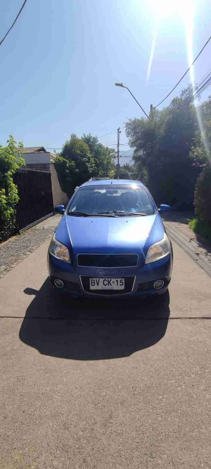Chevrolet Aveo 3 Auto sedán azul en buen estado - miniatura 1
