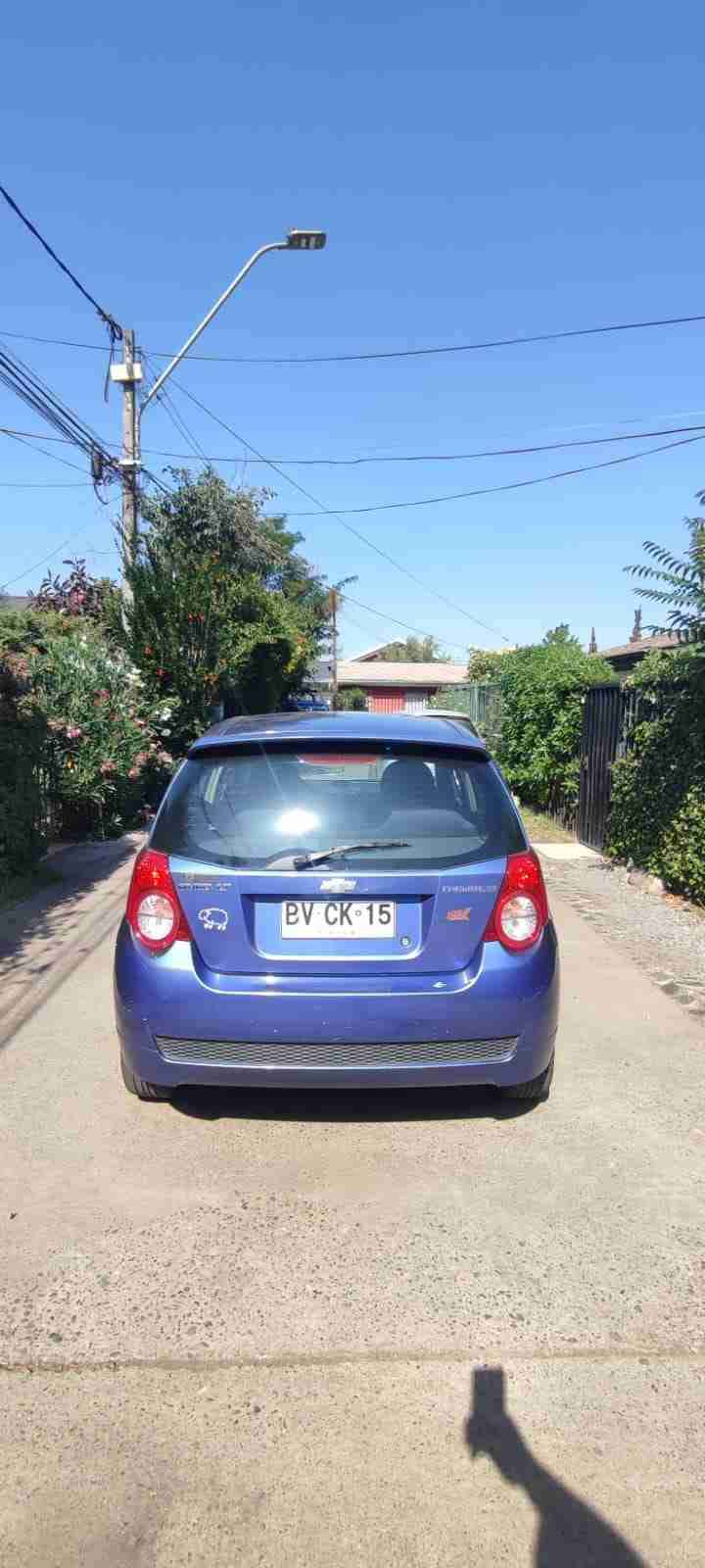 Chevrolet Aveo 3 Auto sedán azul en buen estado - miniatura 2