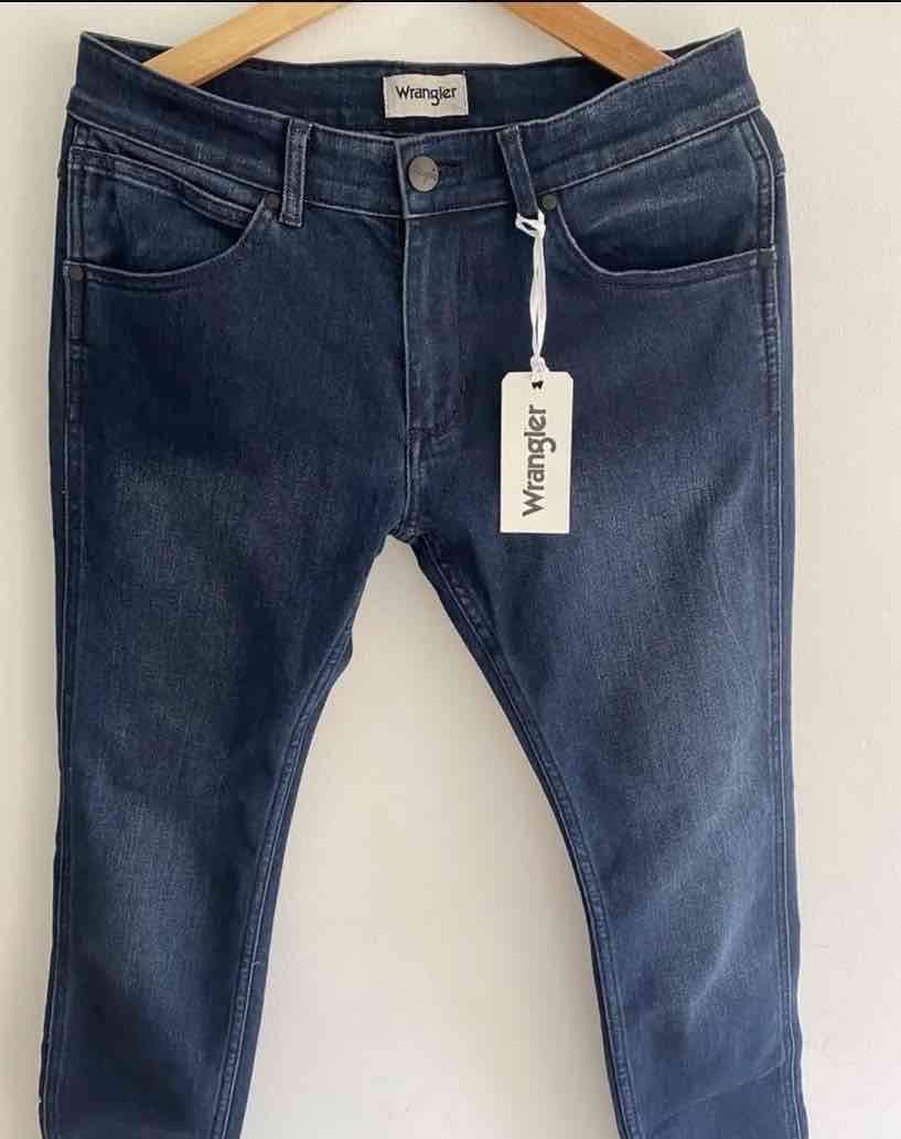 Jeans Wrangler azul oscuro