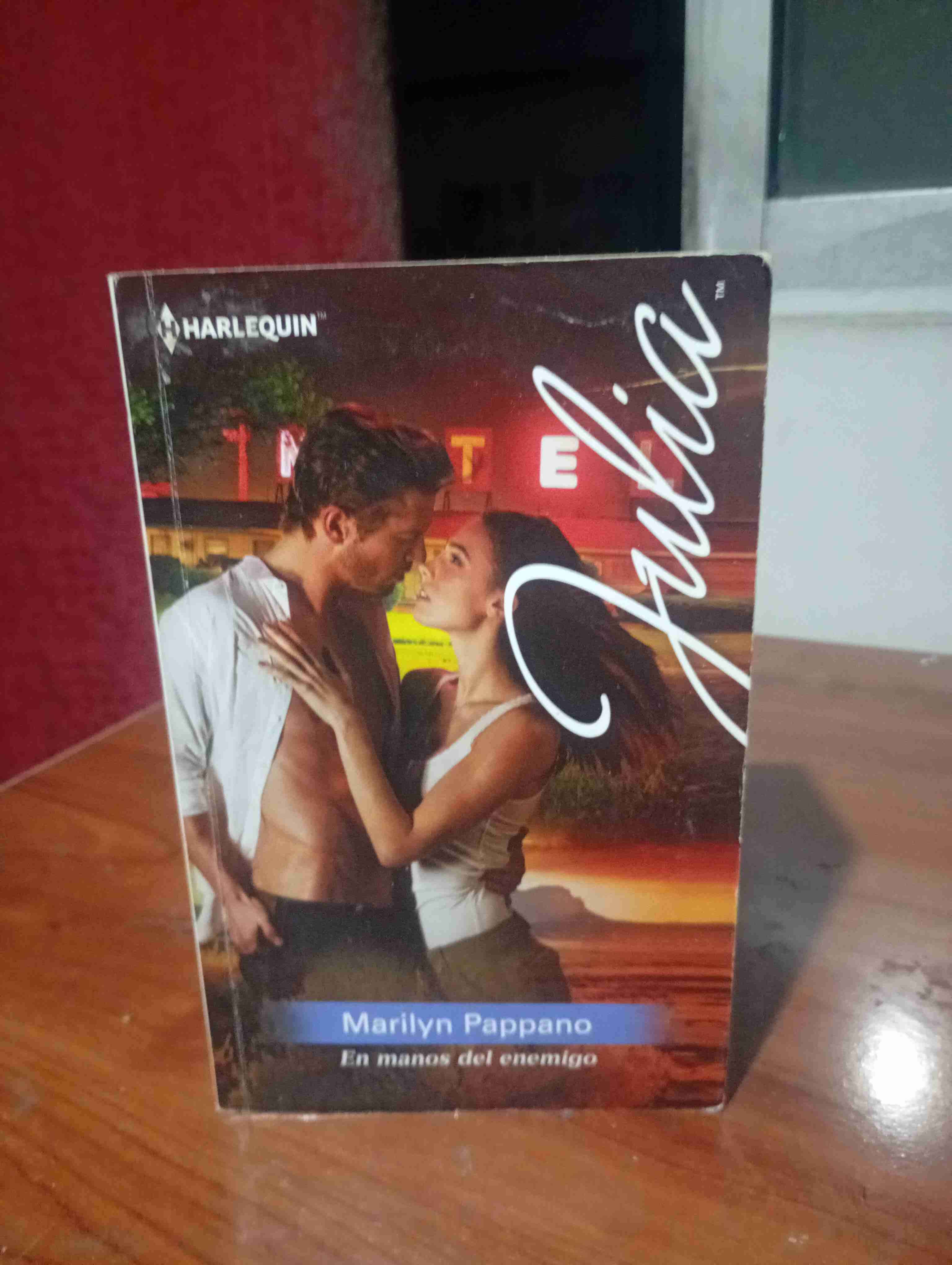 Lote de libros románticos - miniatura 4