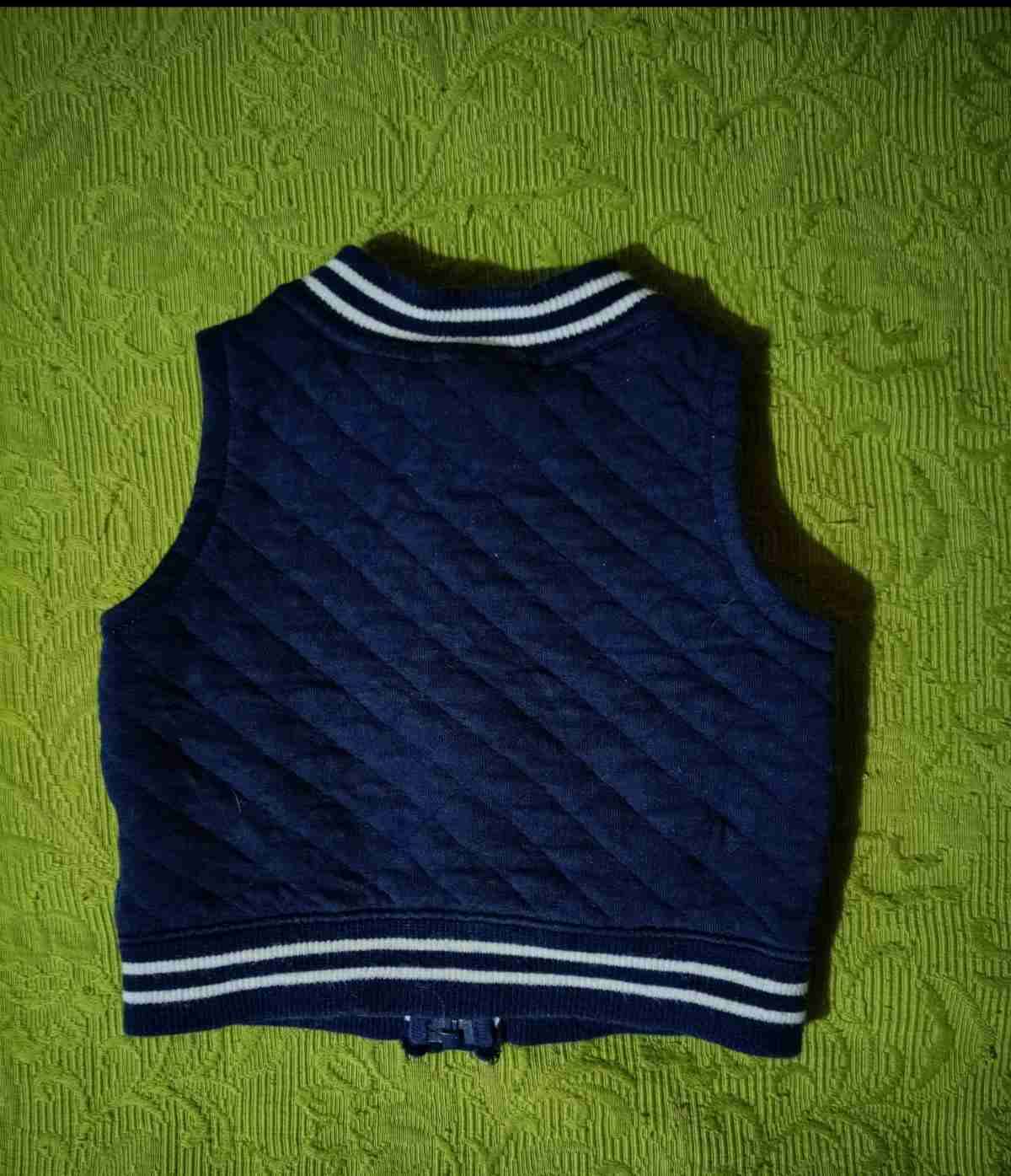 Poleron Carter's sin mangas - miniatura 2