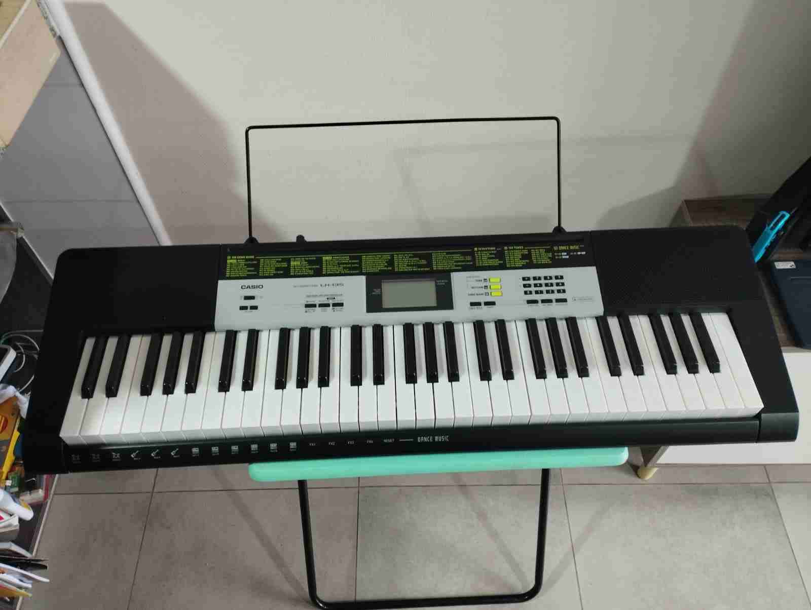 Teclado Casio LK-110 - miniatura 1