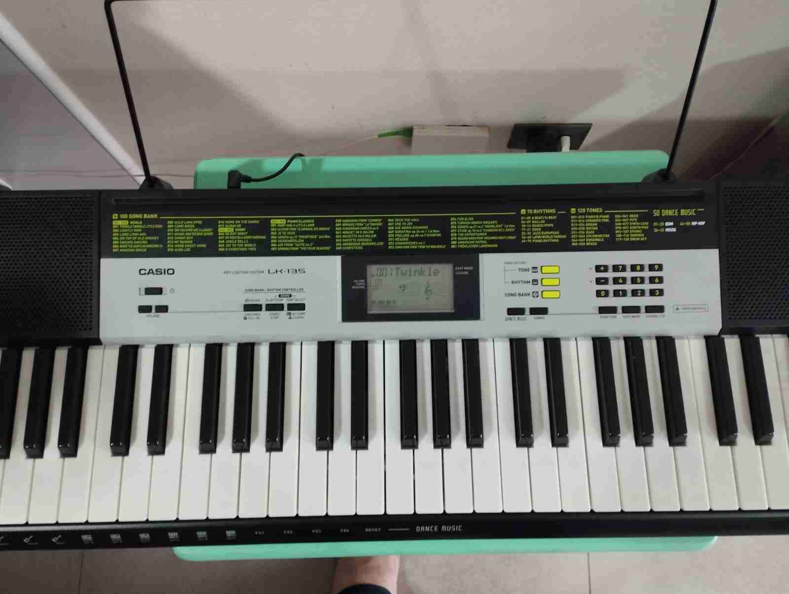 Teclado Casio LK-110 - miniatura 2