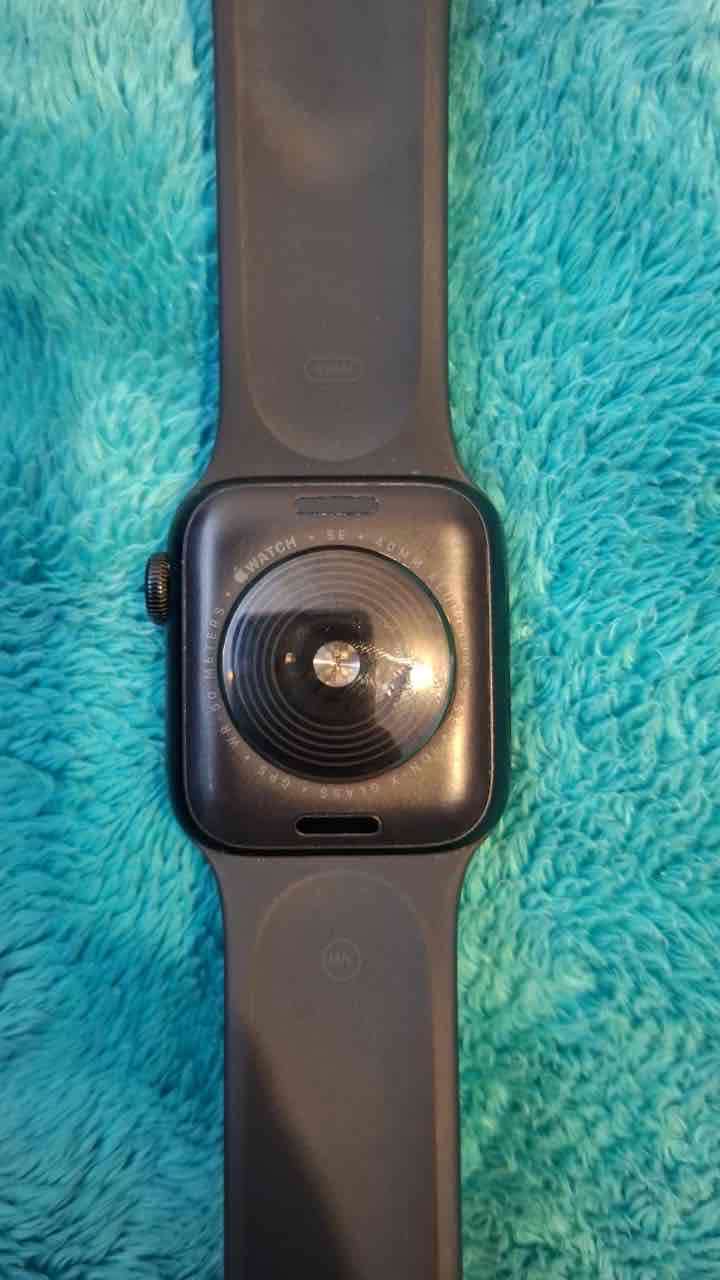 Smartwatch negro con correas - miniatura 2