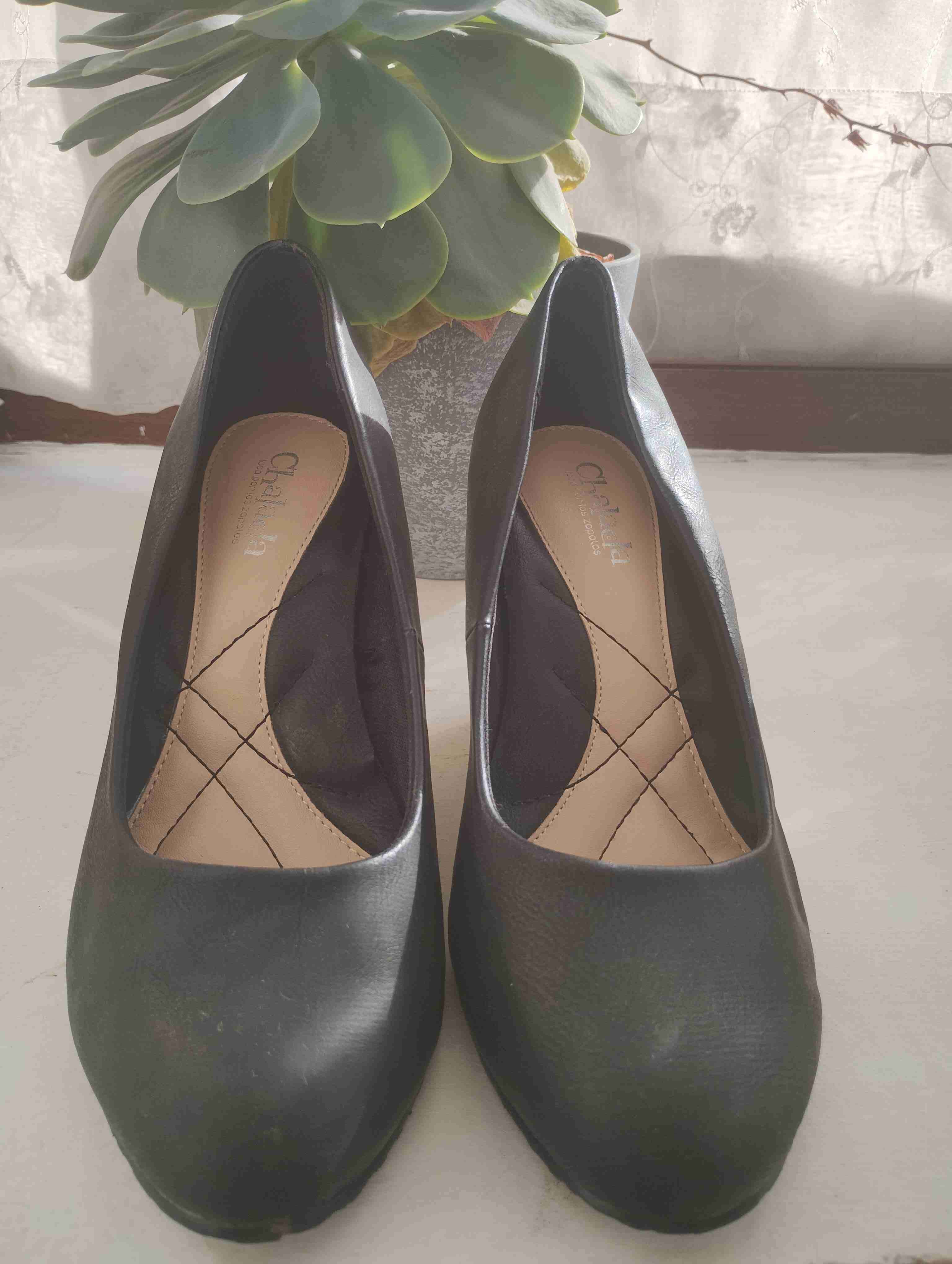 Zapatos negros de cuña - miniatura 2