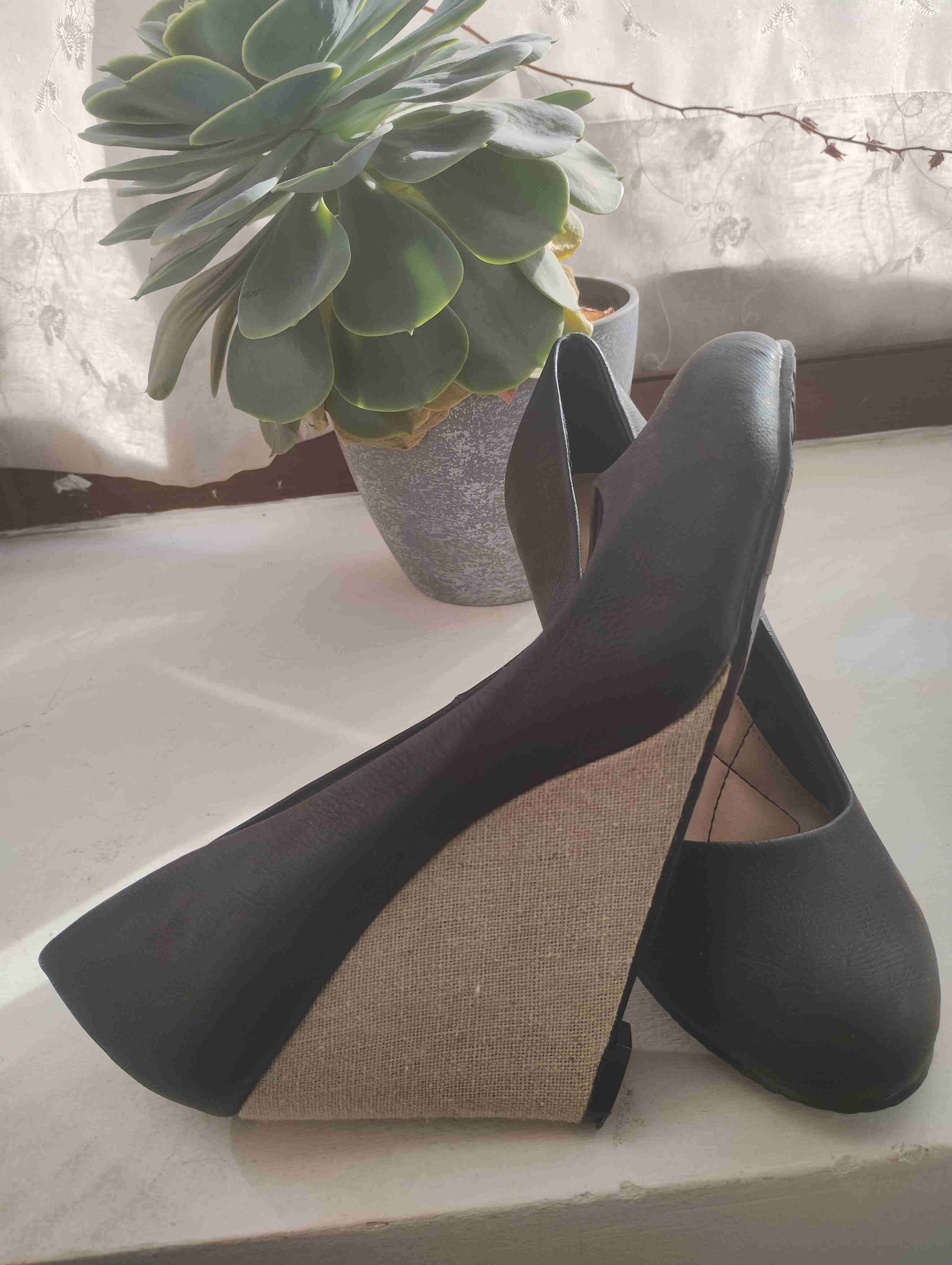 Zapatos negros de cuña - miniatura 4