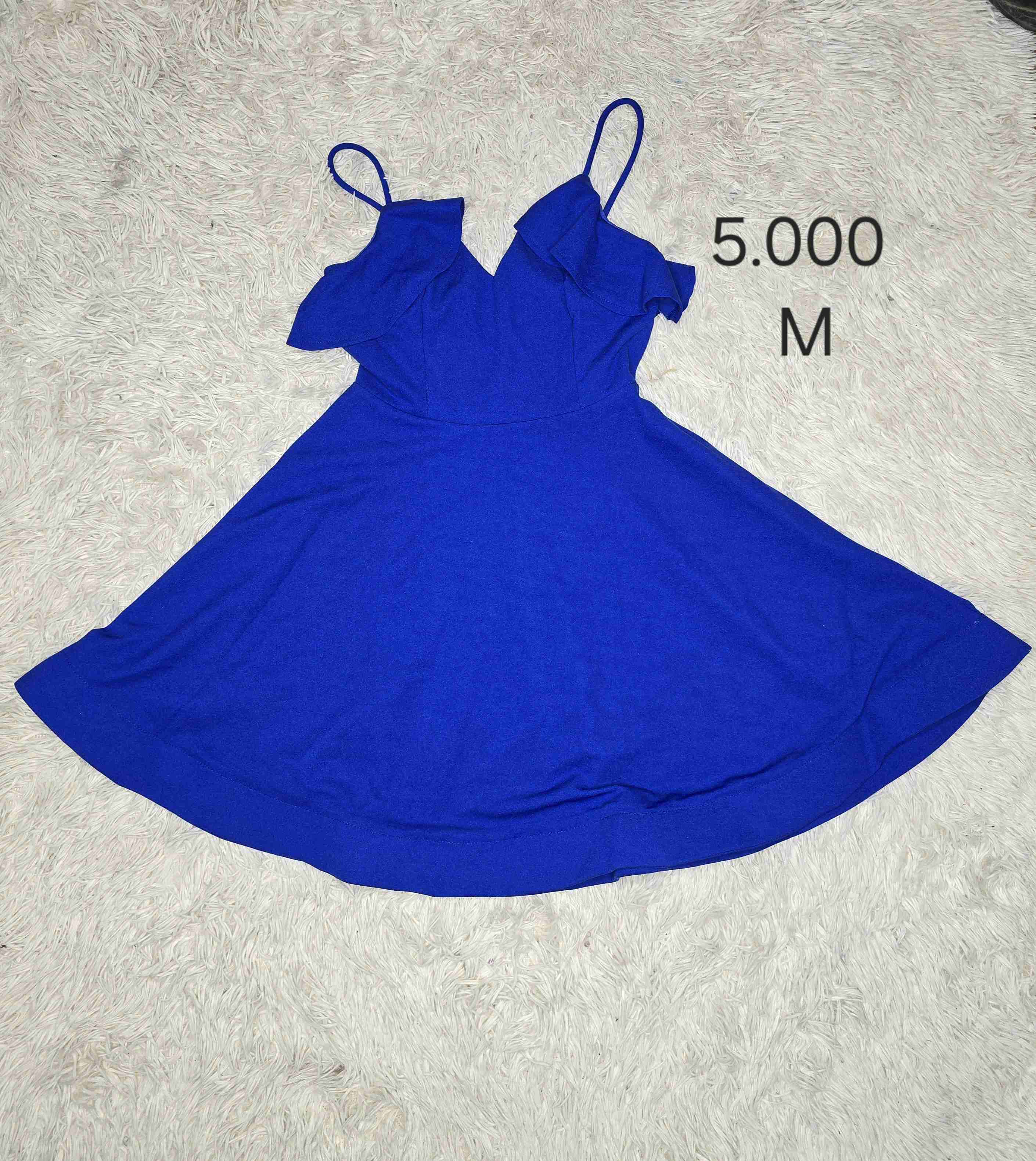 Vestido azul satinado - miniatura 2