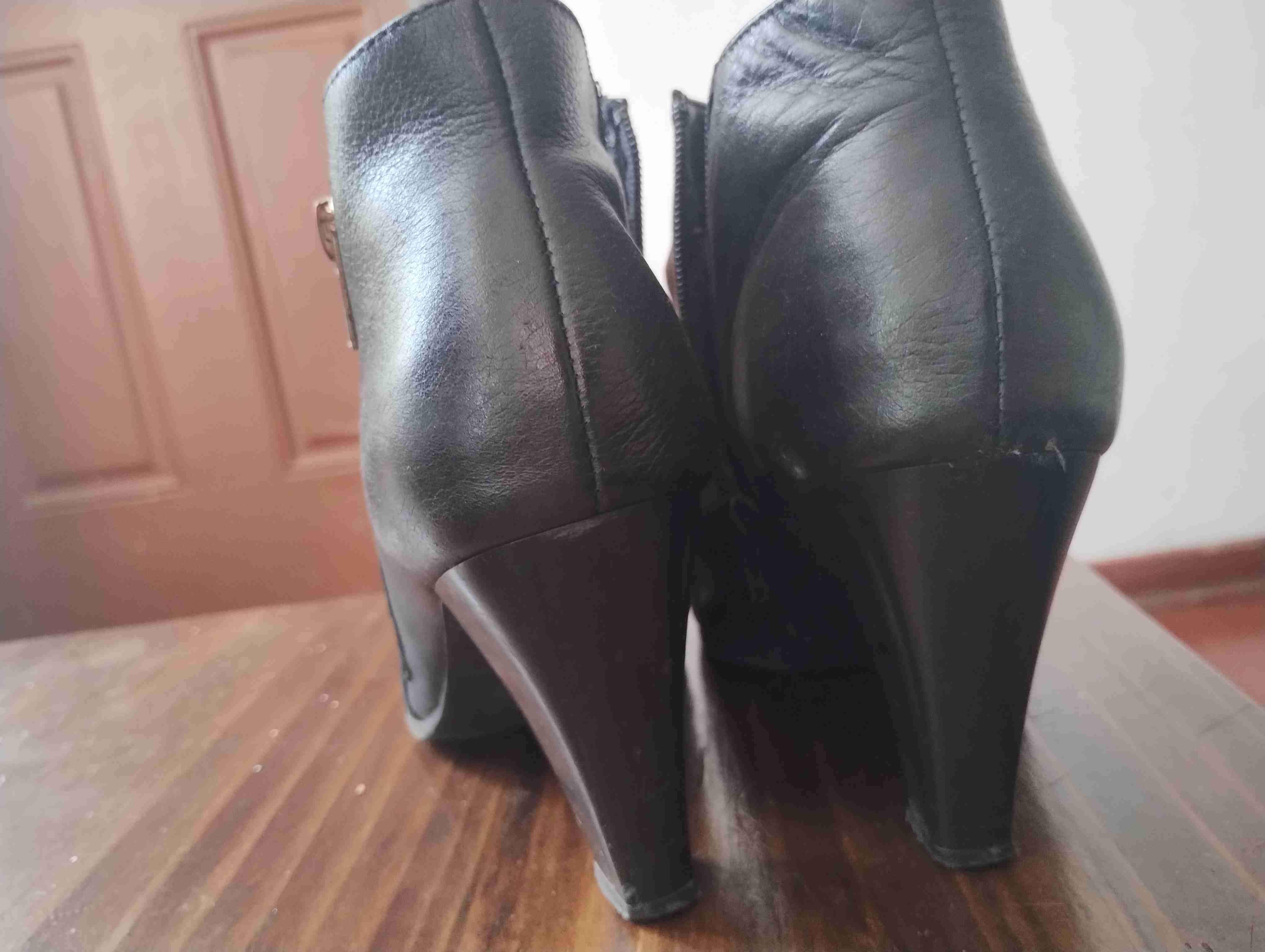 Botines de cuero negros - miniatura 3