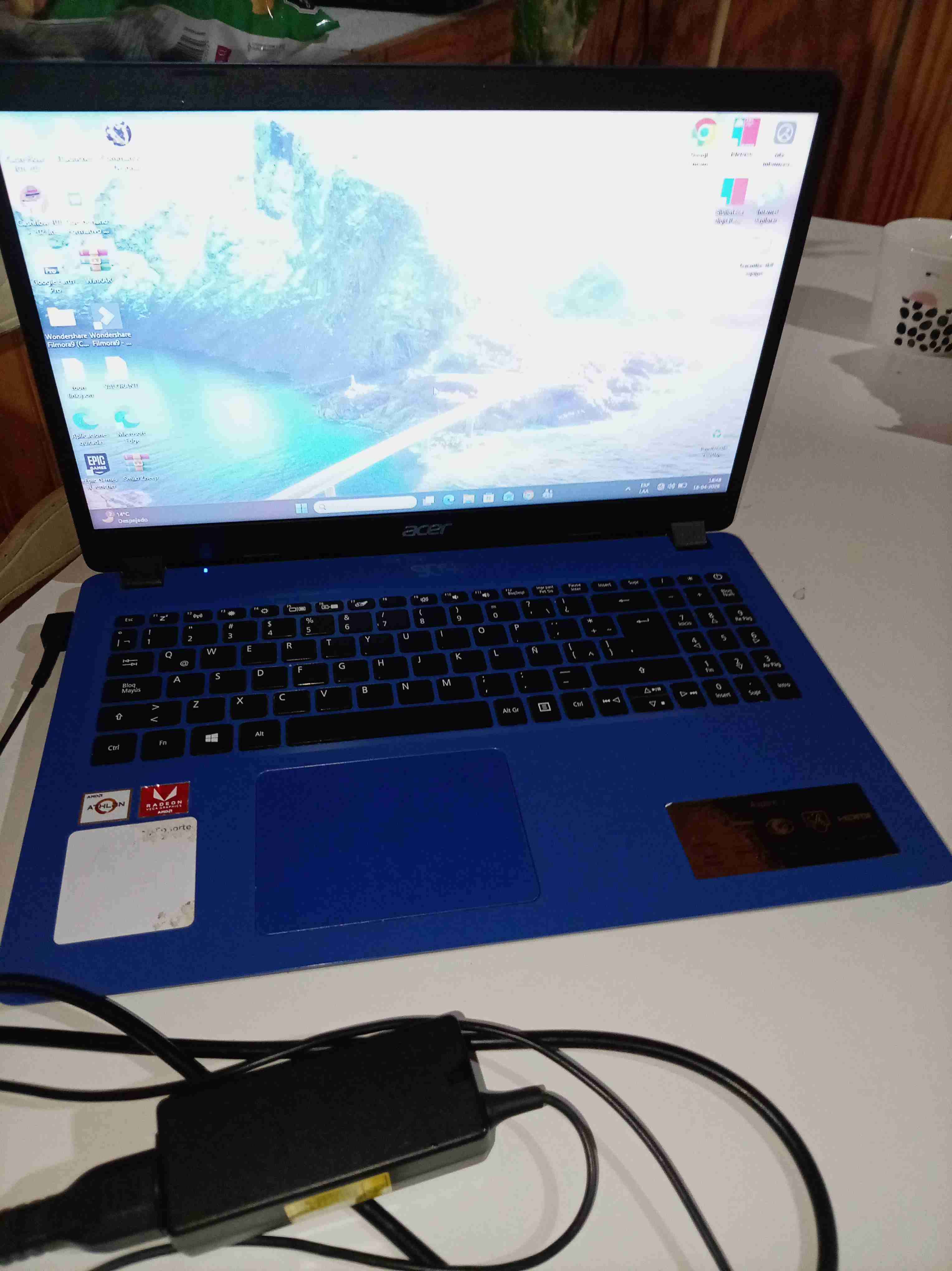 Notebook Acer azul 15" - miniatura 2