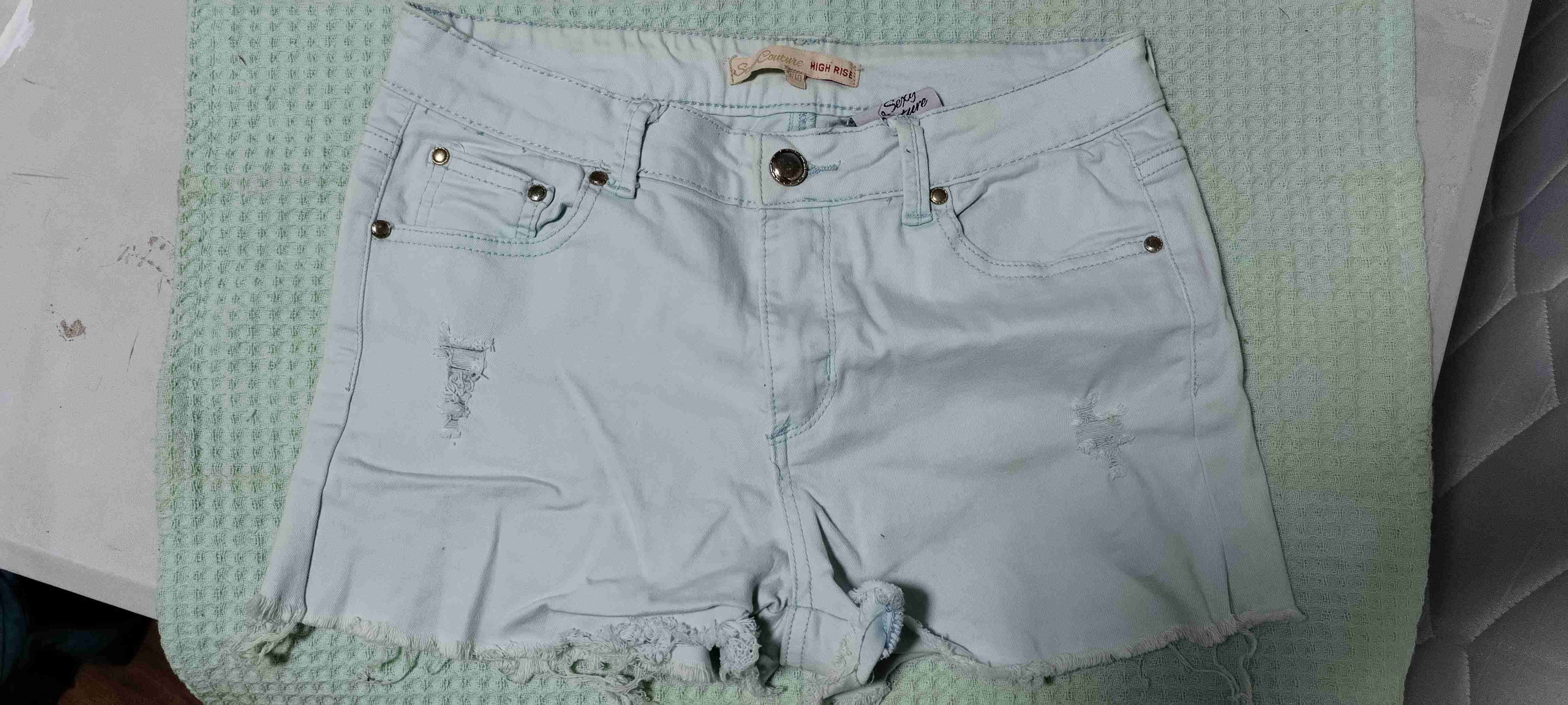 Shorts de jeans con tachas - miniatura 2
