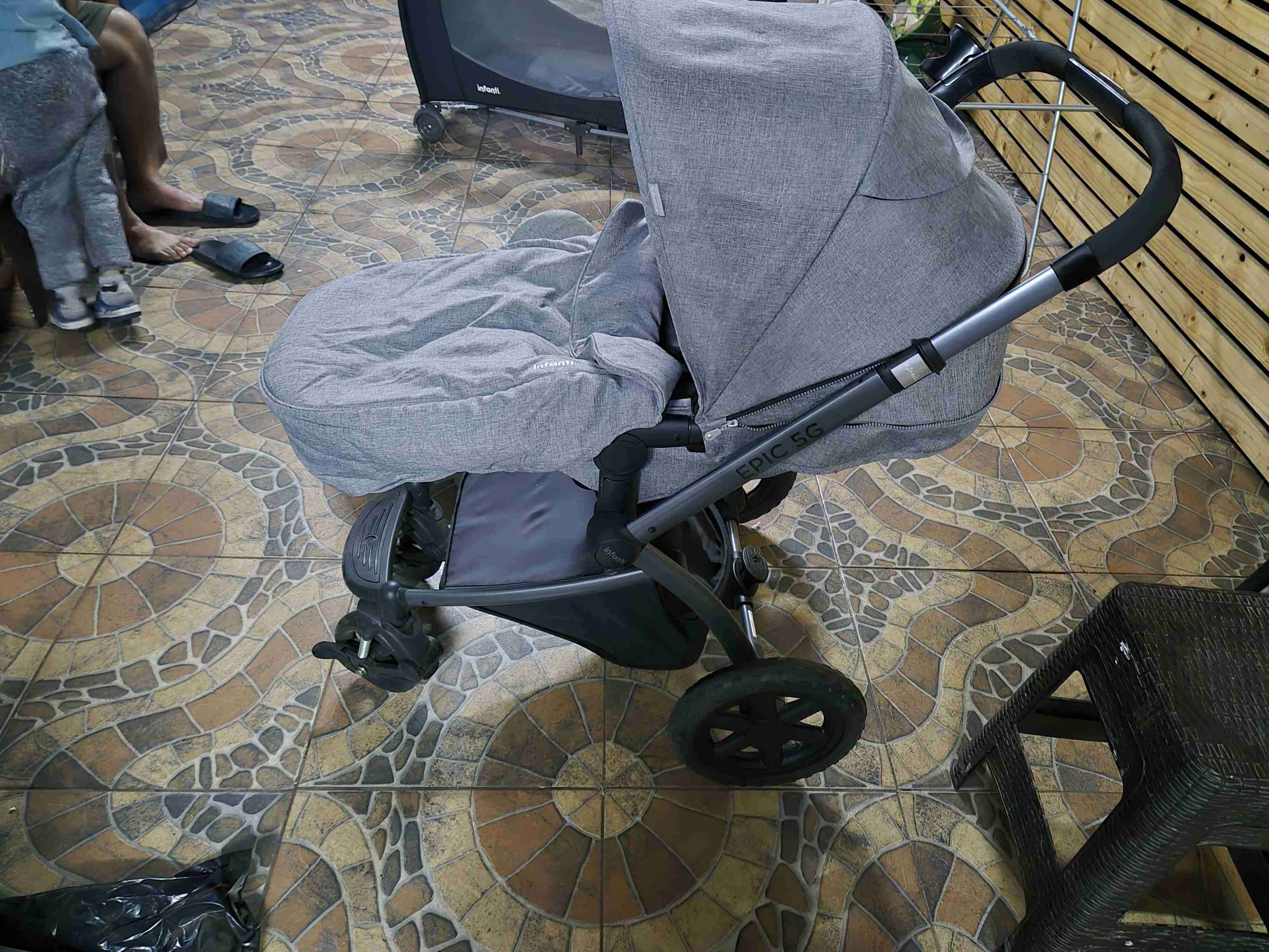 Coche para bebé Infanti gris Epic 5G - miniatura 6