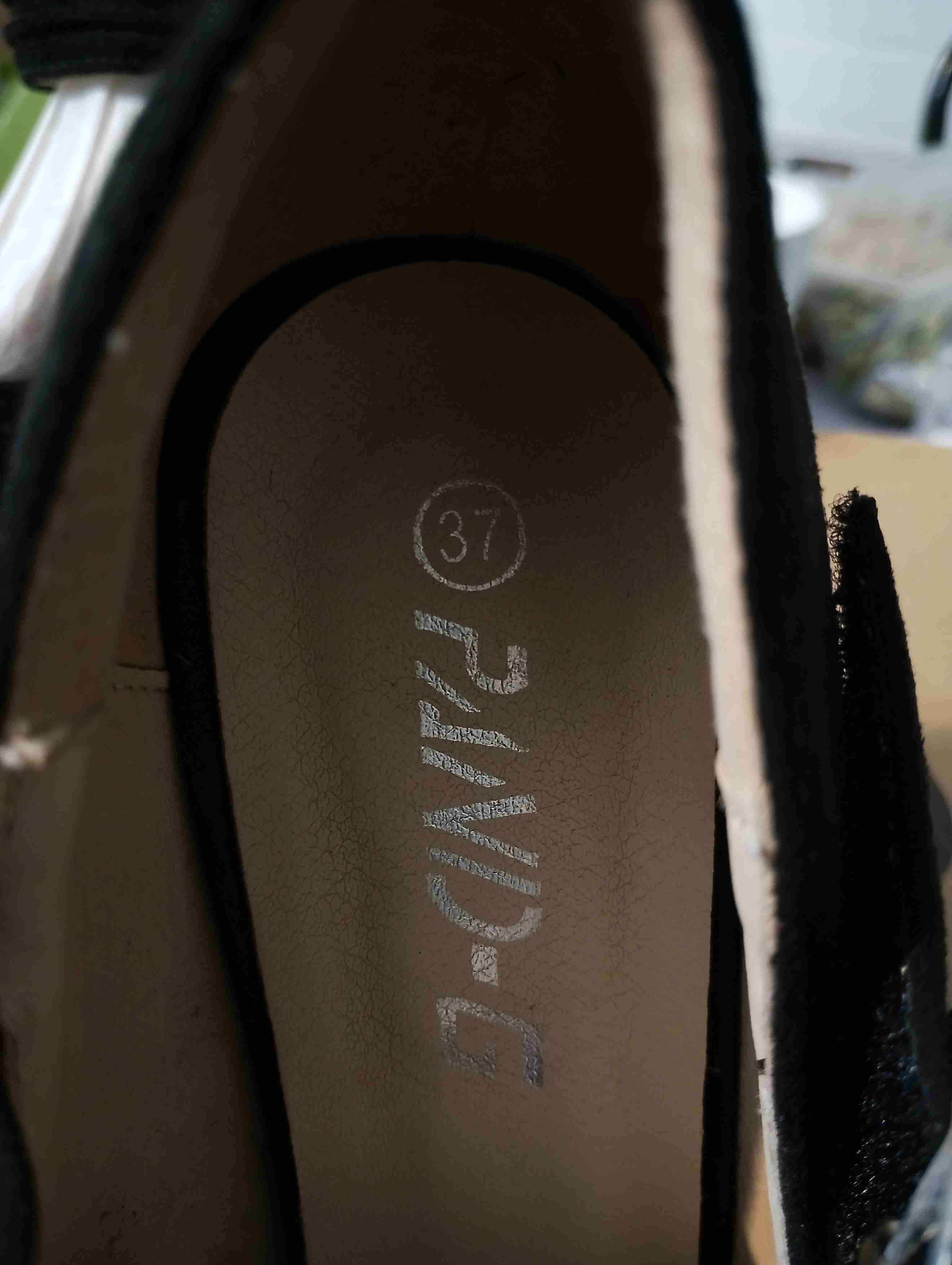 Zapatos de tacón negros con hebilla - miniatura 2