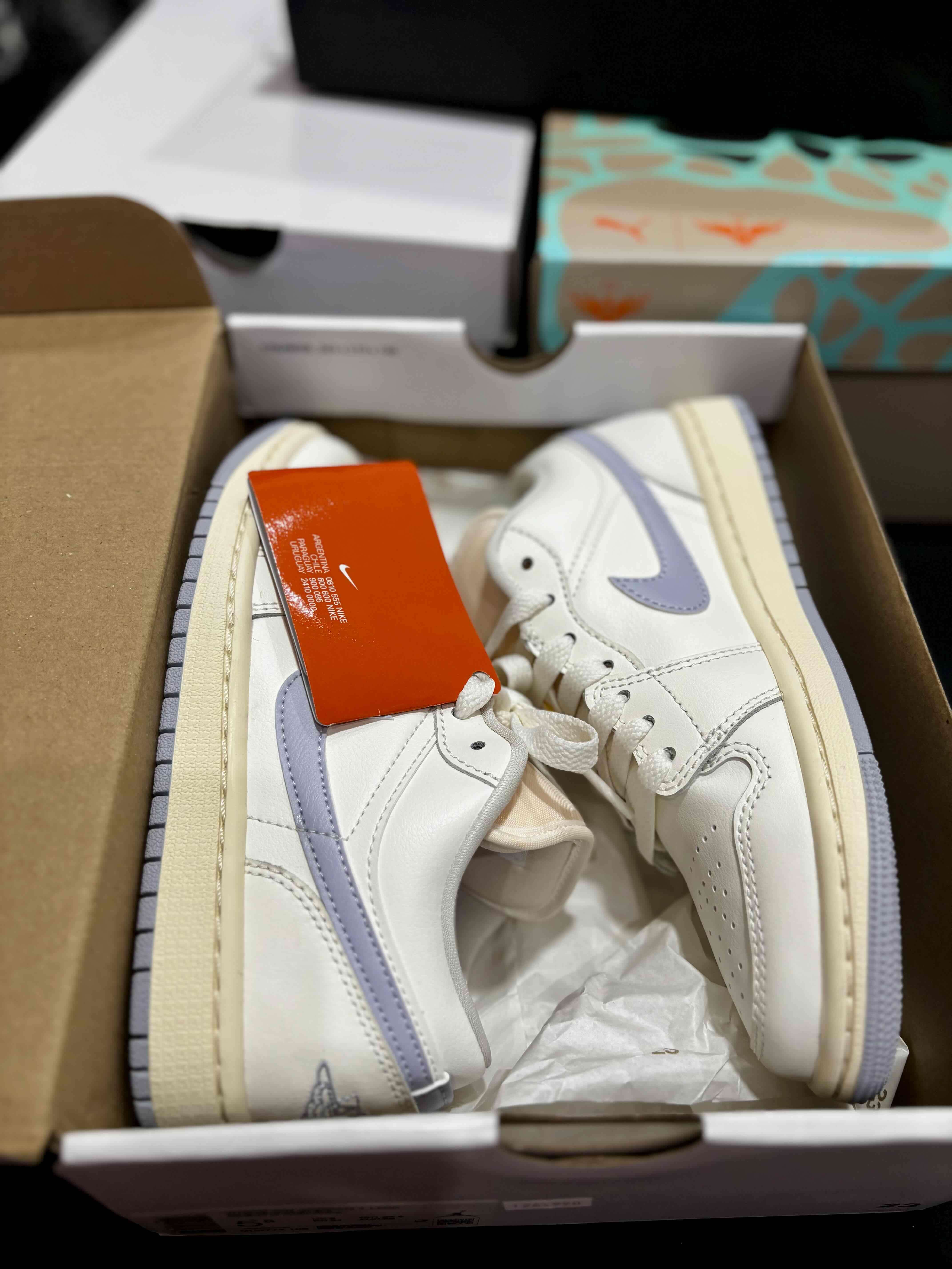 AIR JORDAN 1 LOW - miniatura 2