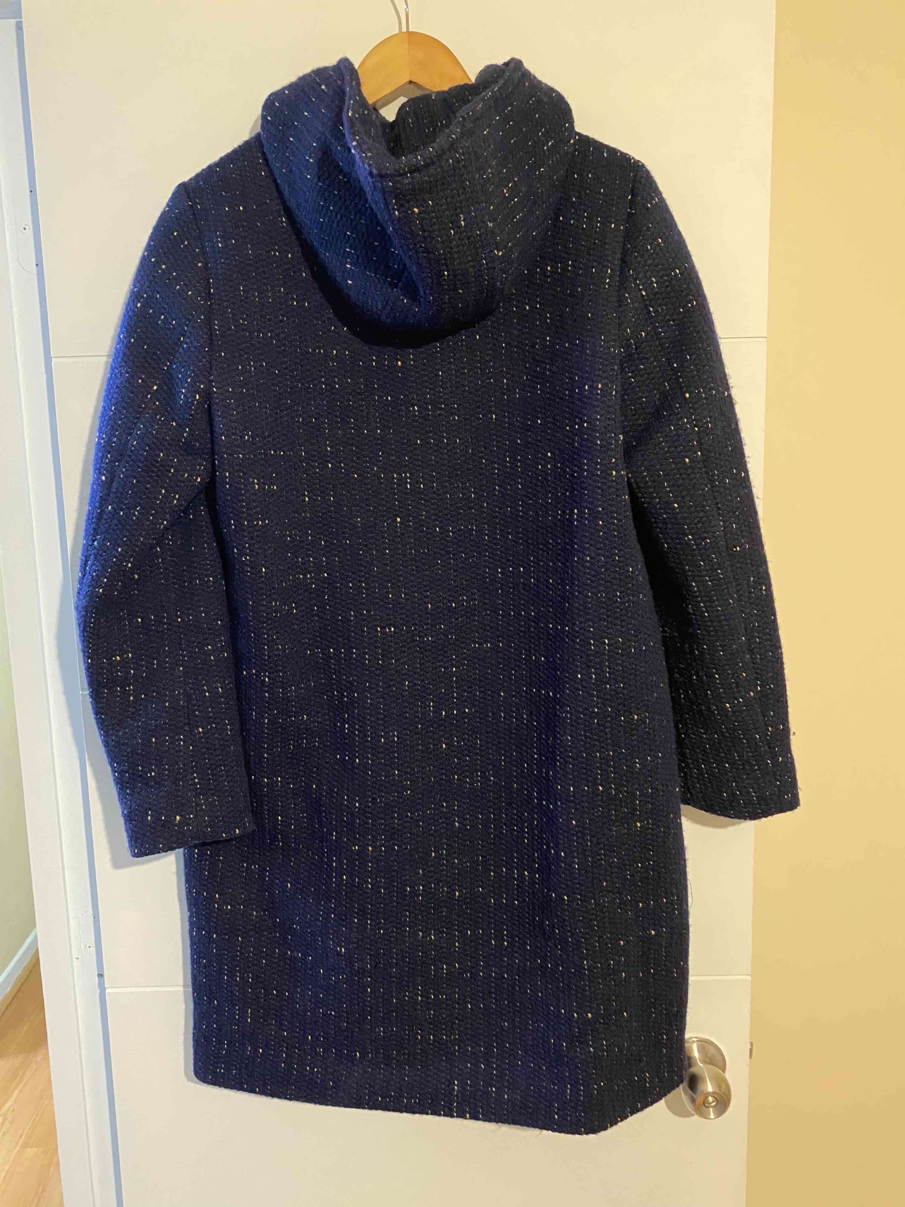 Abrigo azul marca Edc con capucha talla M - miniatura 2