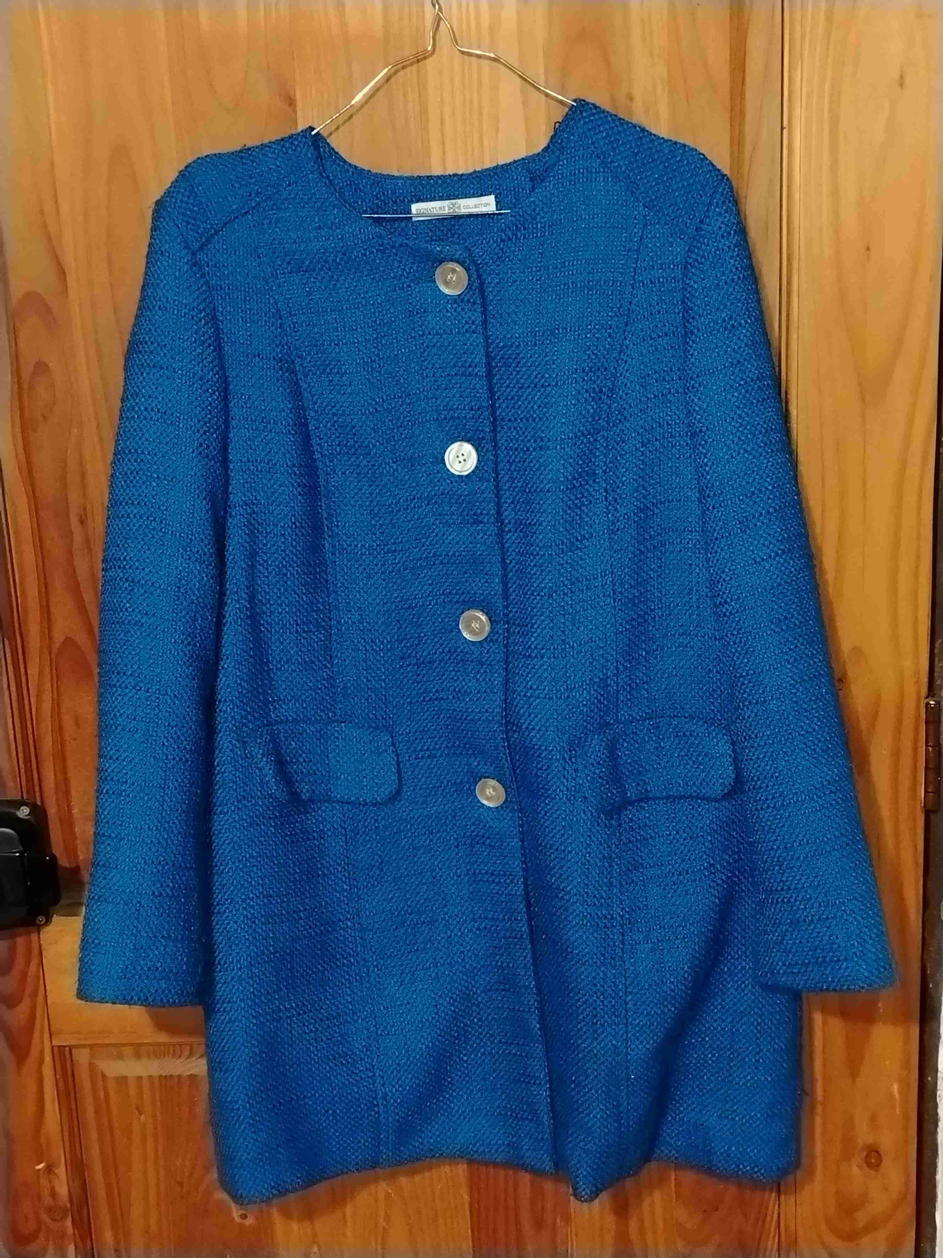 Abrigo azul con forro de mariposas - miniatura 3