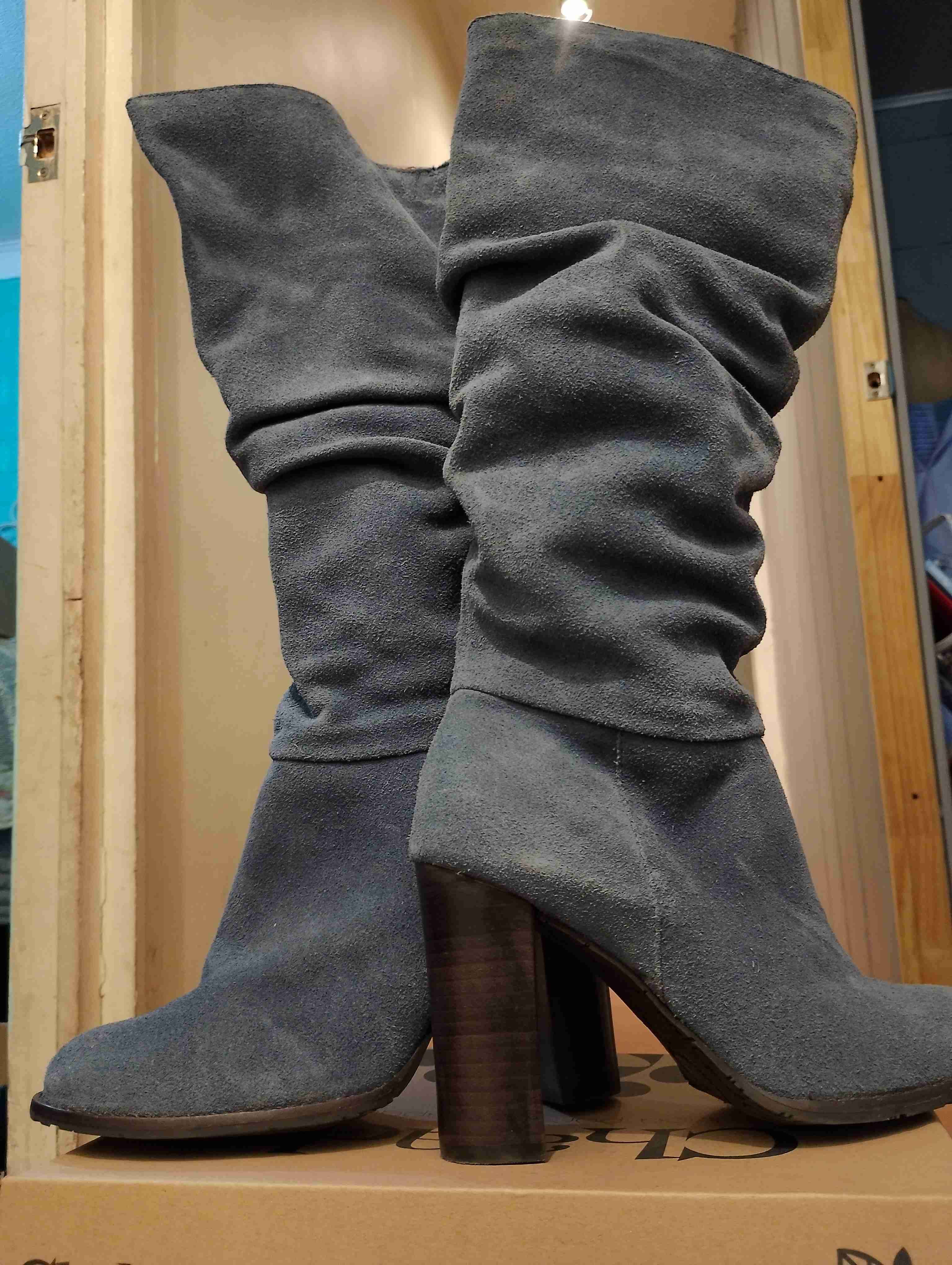 Botas altas de gamuza celeste - miniatura 1