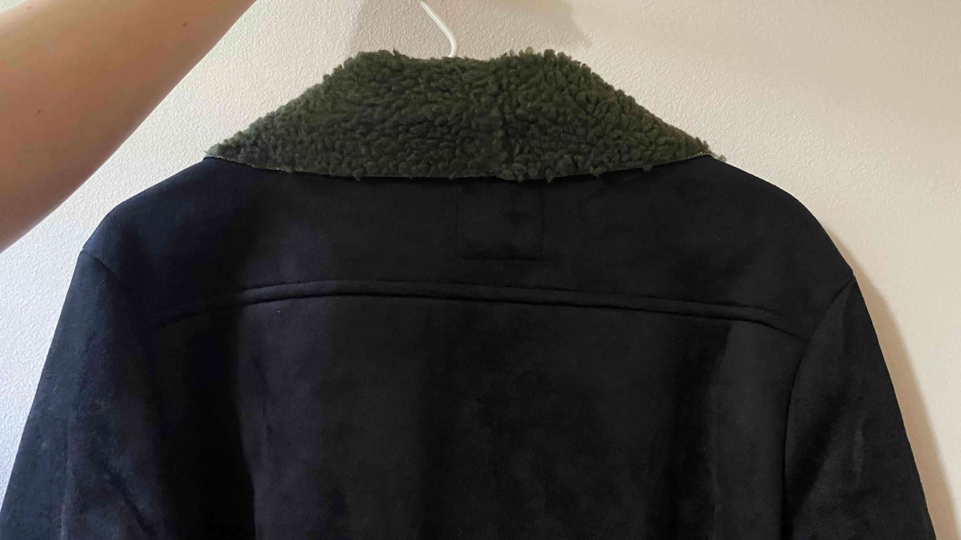 Chaqueta negra Sybilla con chiporro - miniatura 4