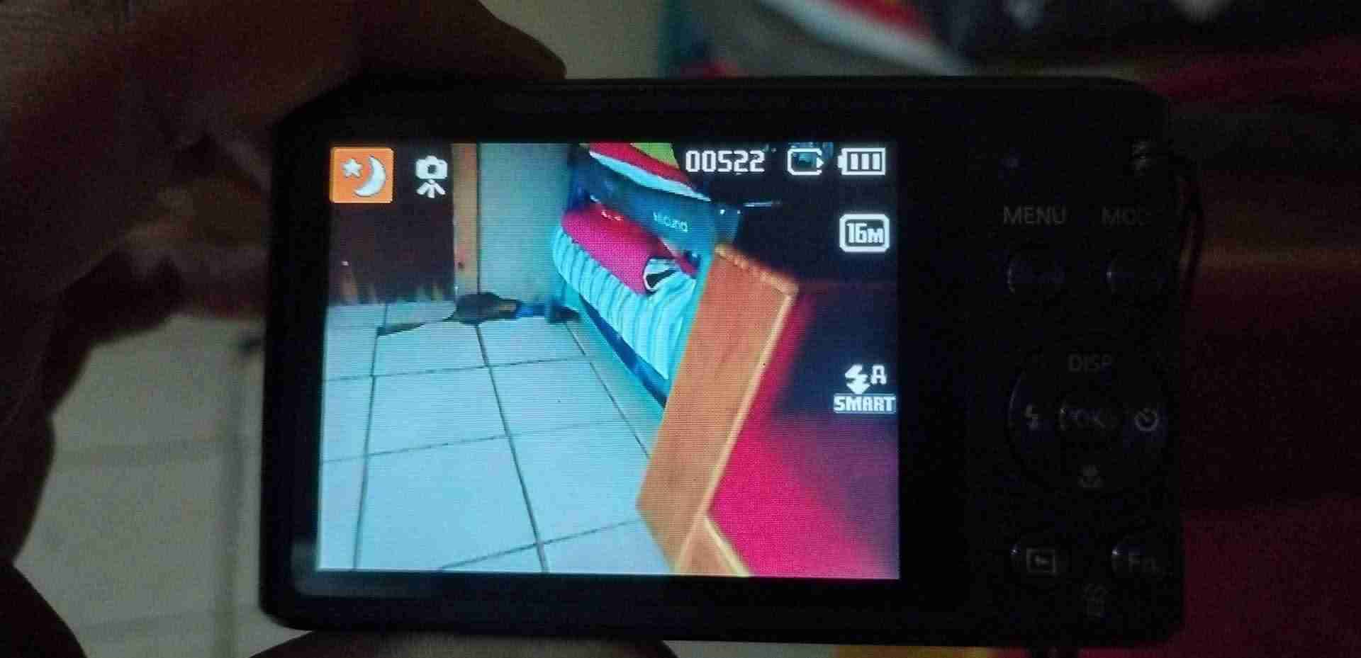 Cámara Samsung compacta negra - miniatura 2