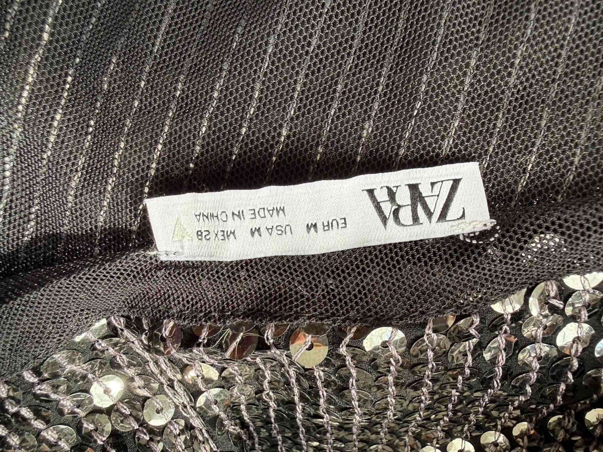 Vestido corto de lentejuelas negro - miniatura 4