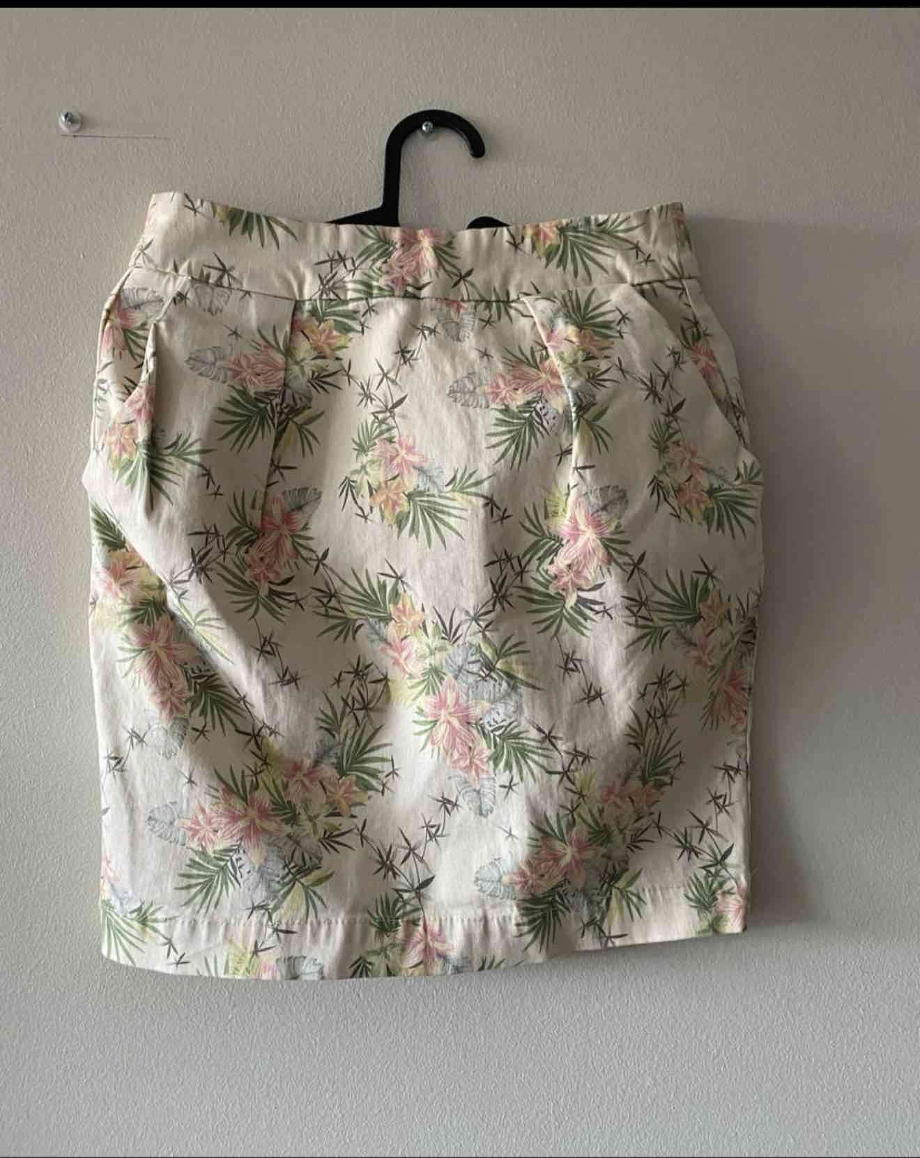 Falda floral estampada - miniatura 1