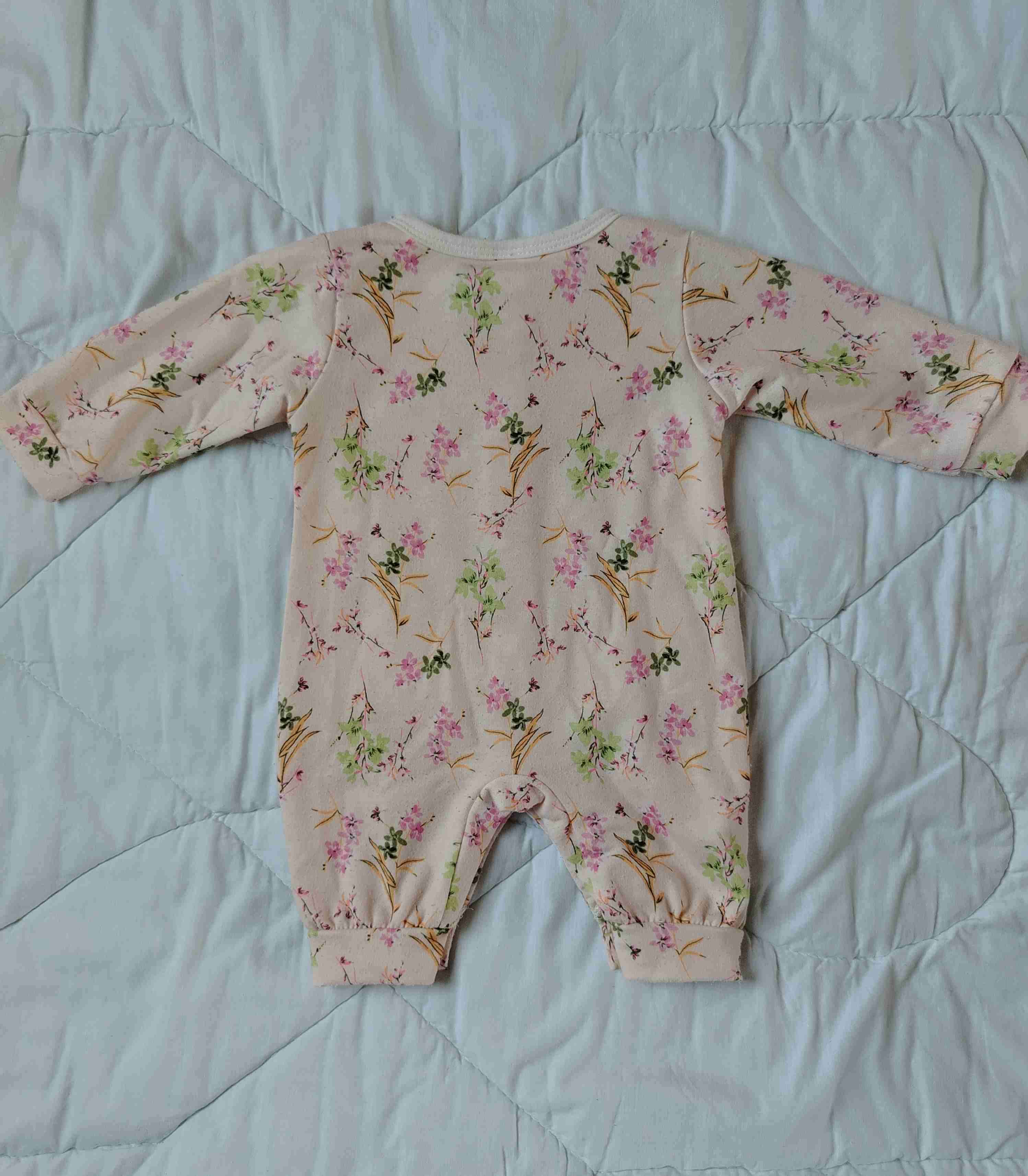 2 Enteritos bebé floral SHEIN - miniatura 2