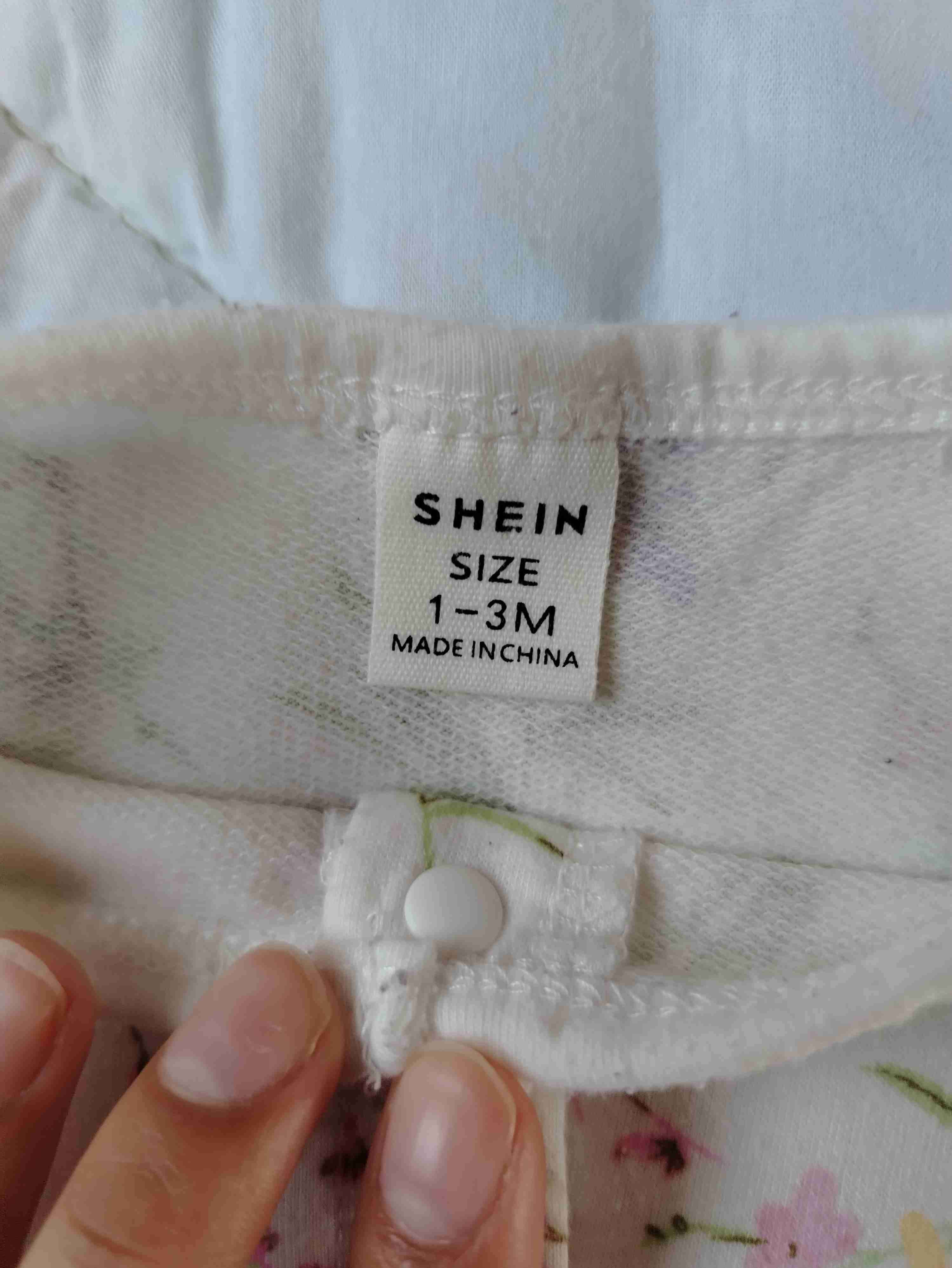 2 Enteritos bebé floral SHEIN - miniatura 6