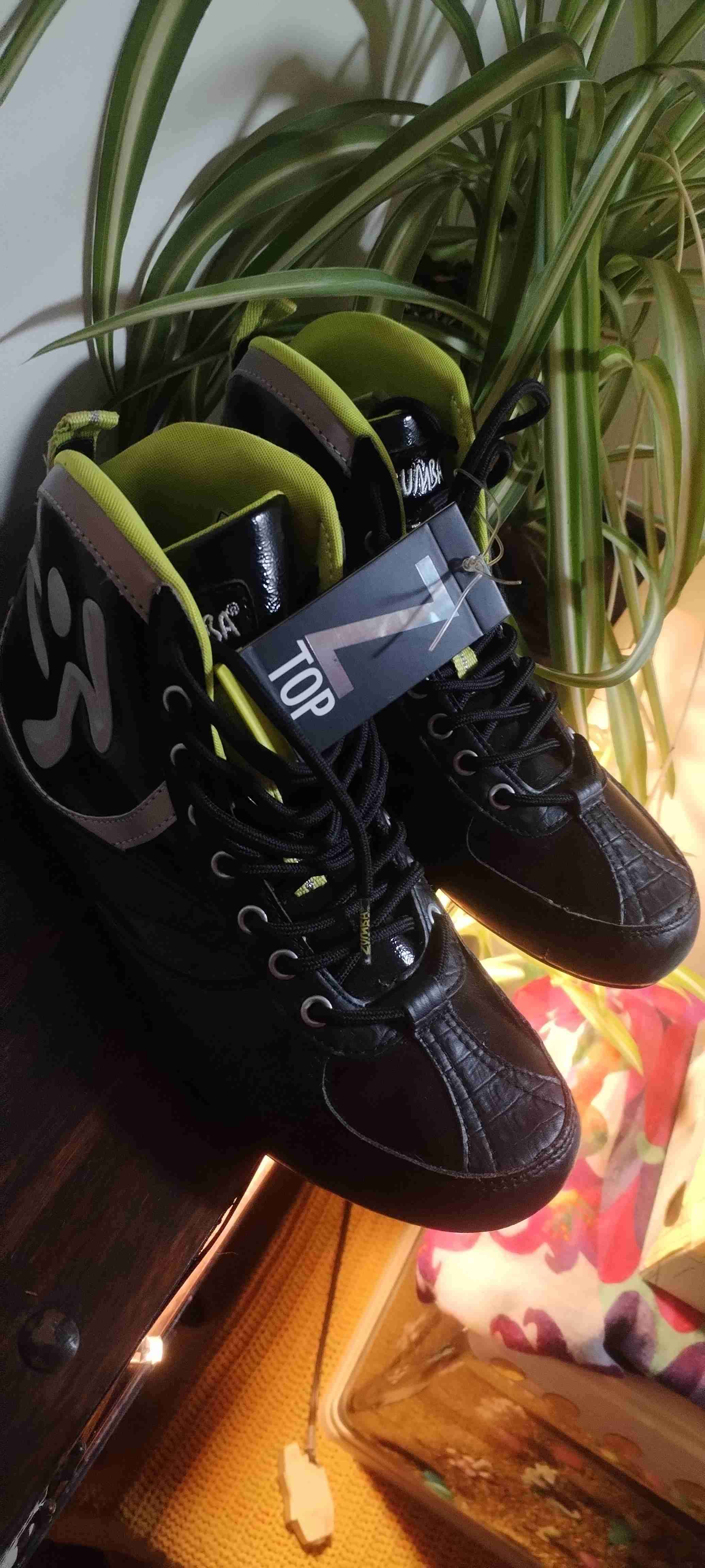 Zapatillas negras altas para zumba - miniatura 1