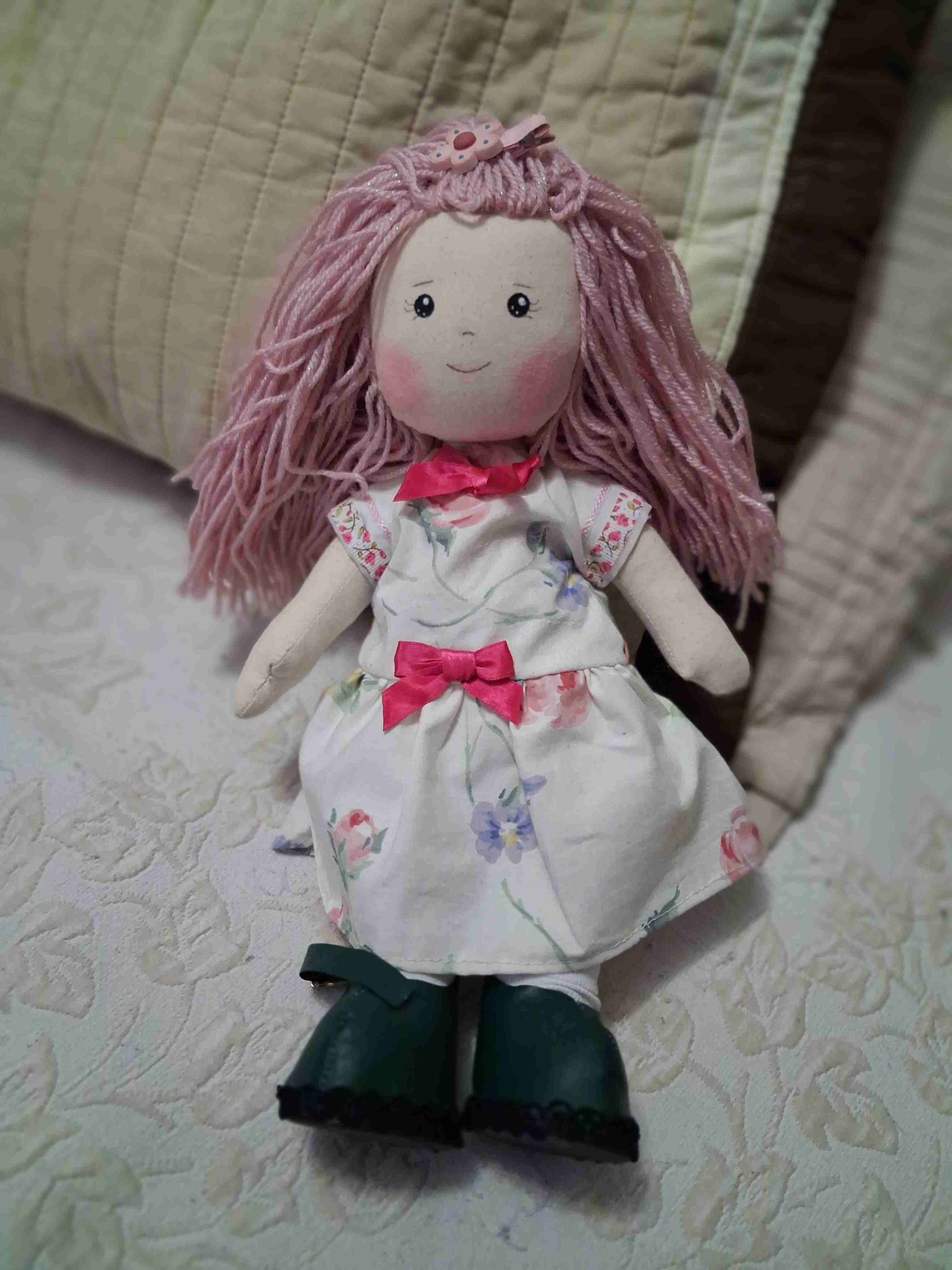 Muñeca de trapo artesanal - miniatura 6