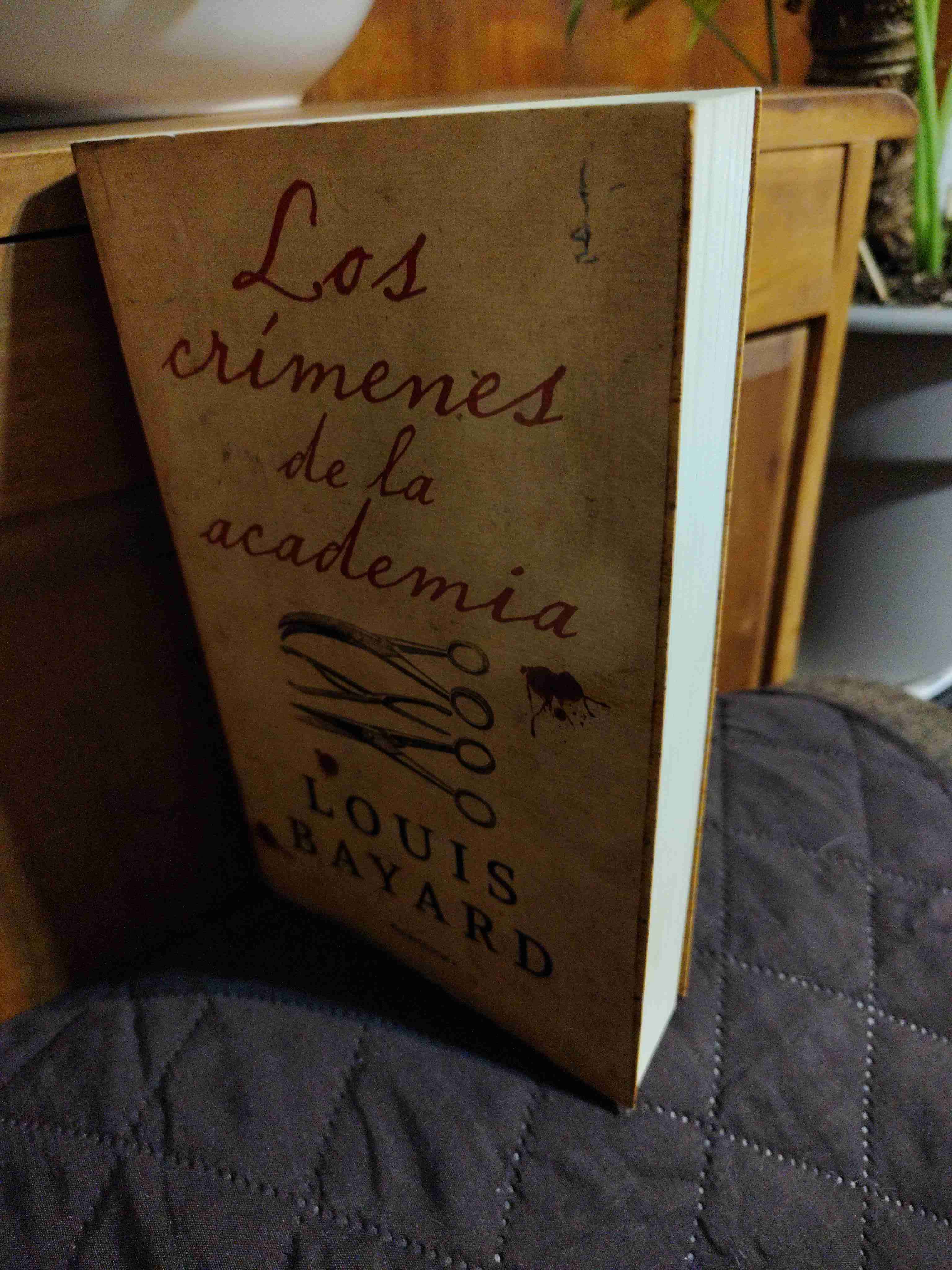 Libro Los crímenes de la academia - miniatura 3