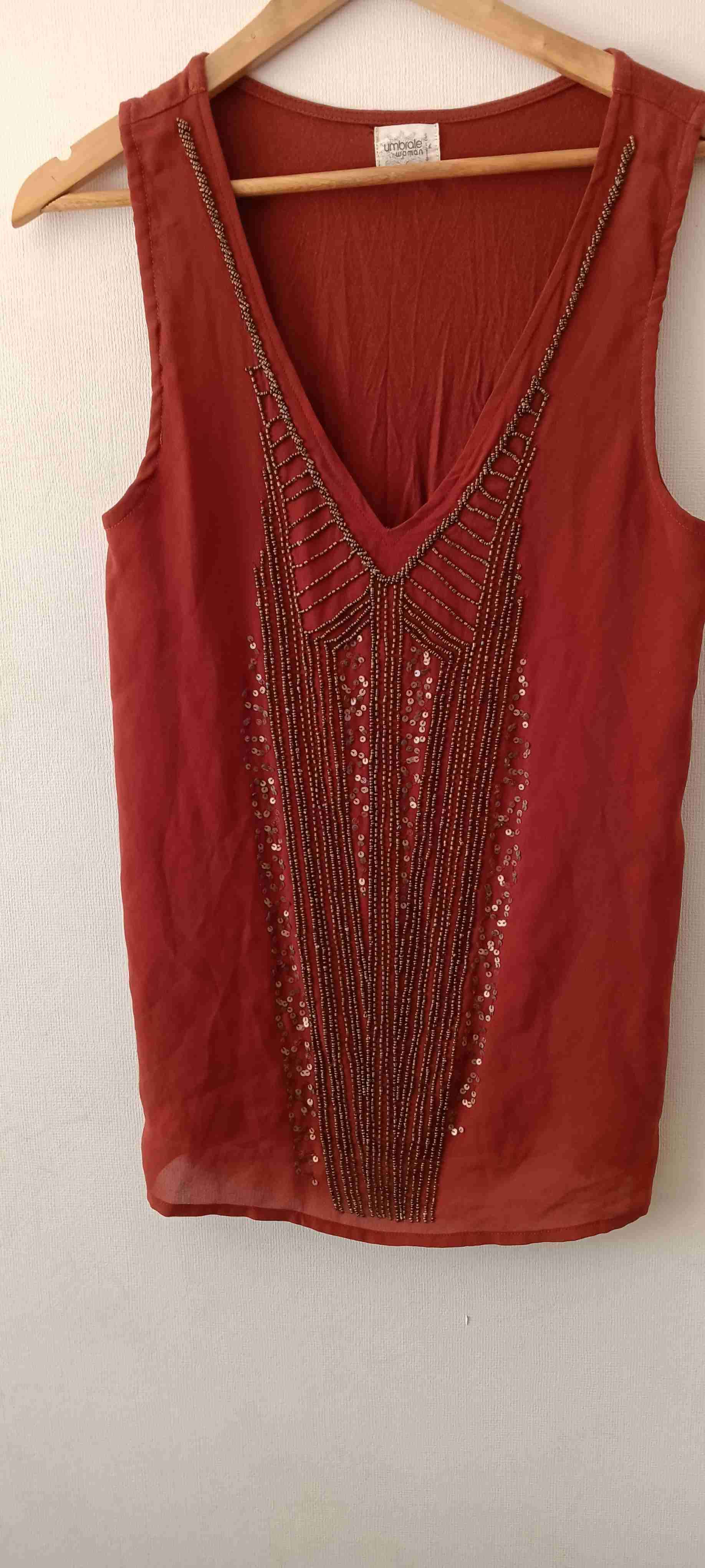 Blusa sin mangas terracota con lentejuelas - miniatura 1