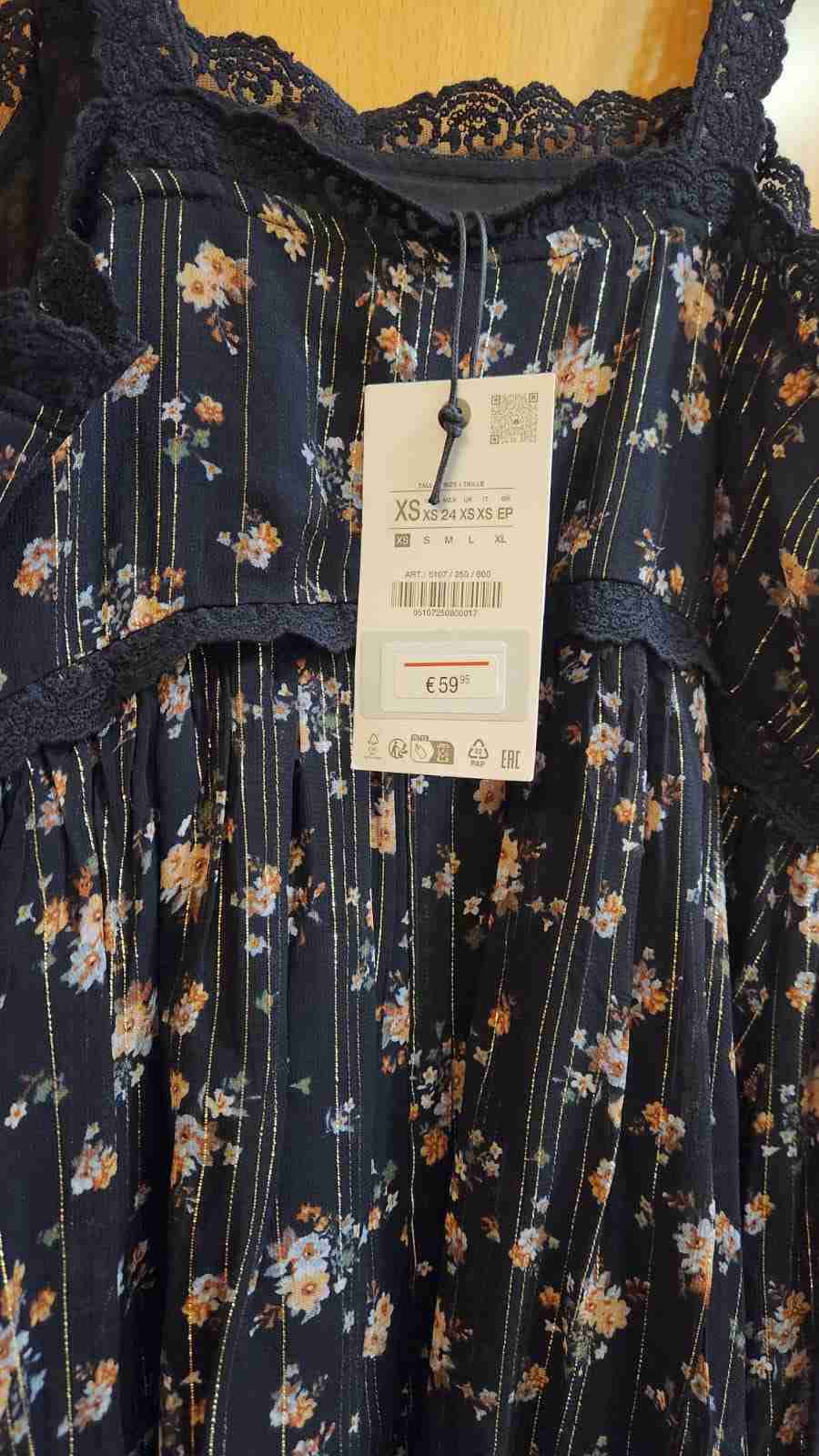 Vestido largo floral negro Zara - miniatura 3