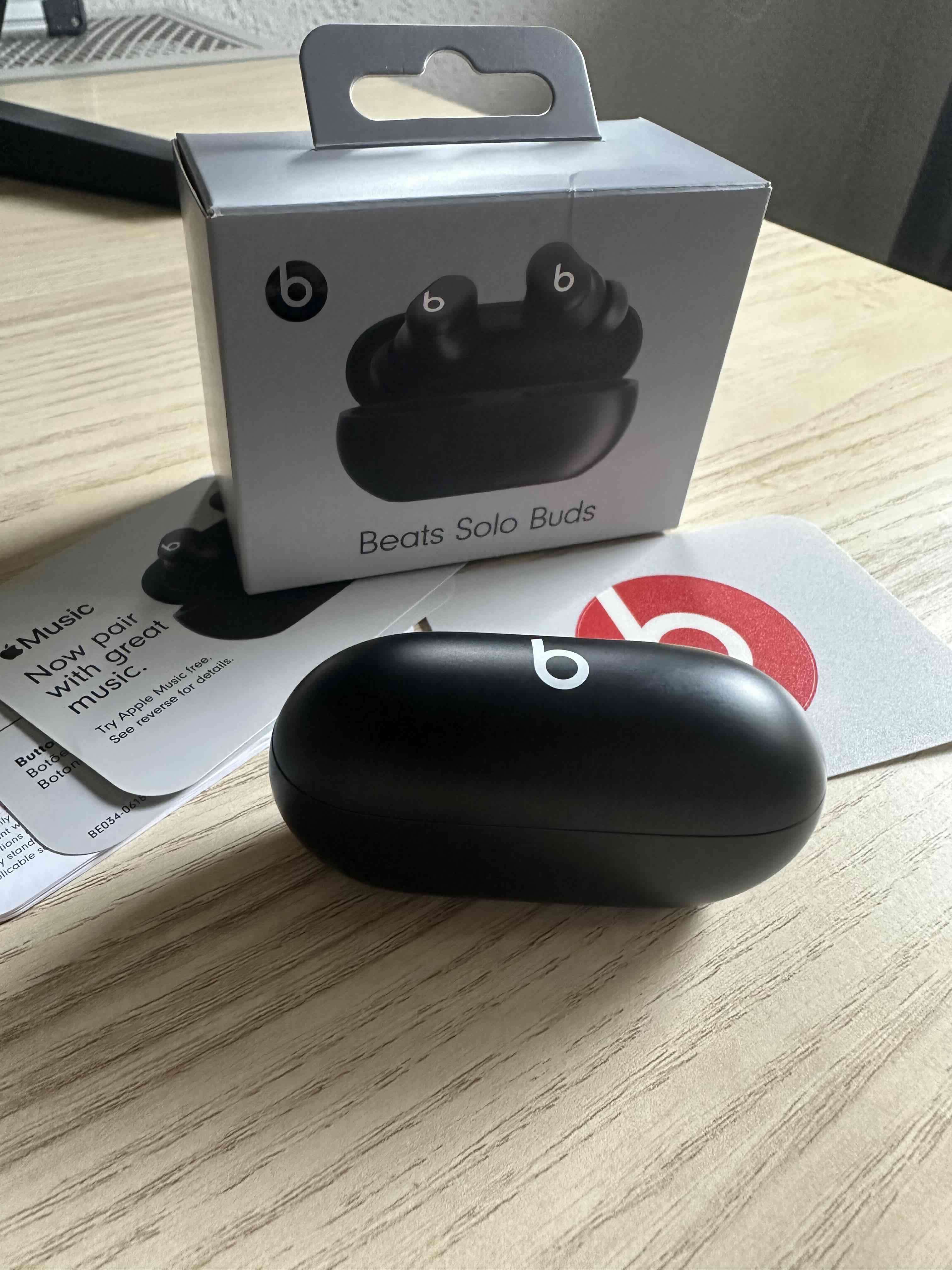 Auriculares Beats Solo Buds negros - miniatura 1