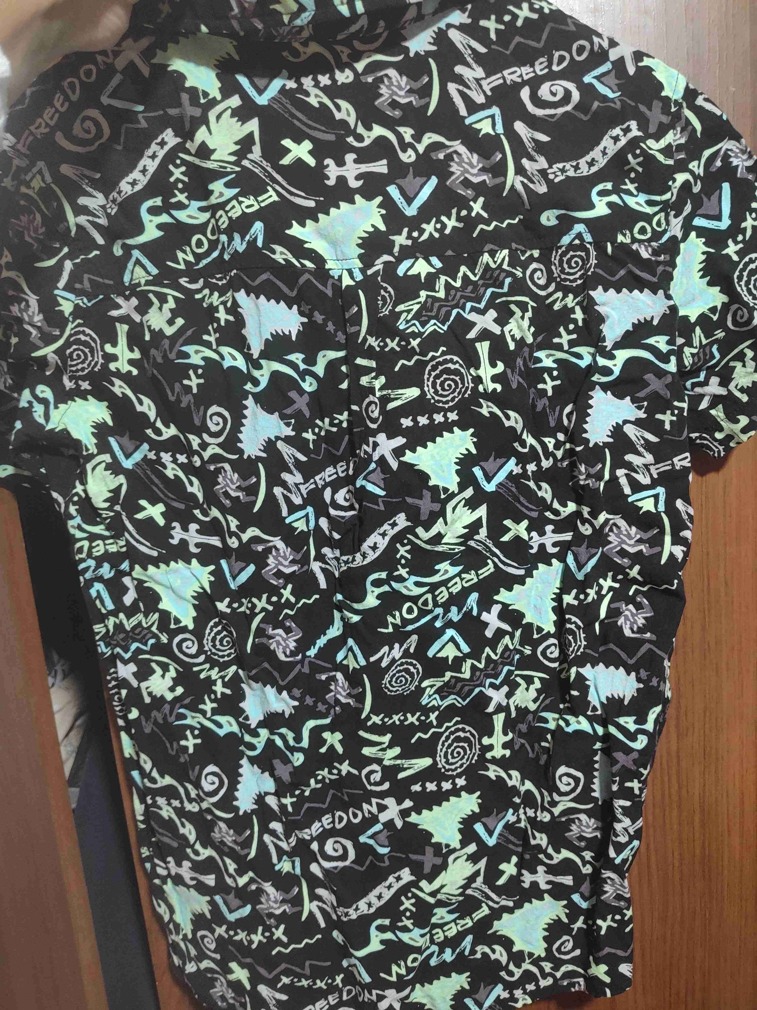 Camisa estampada negra - miniatura 4