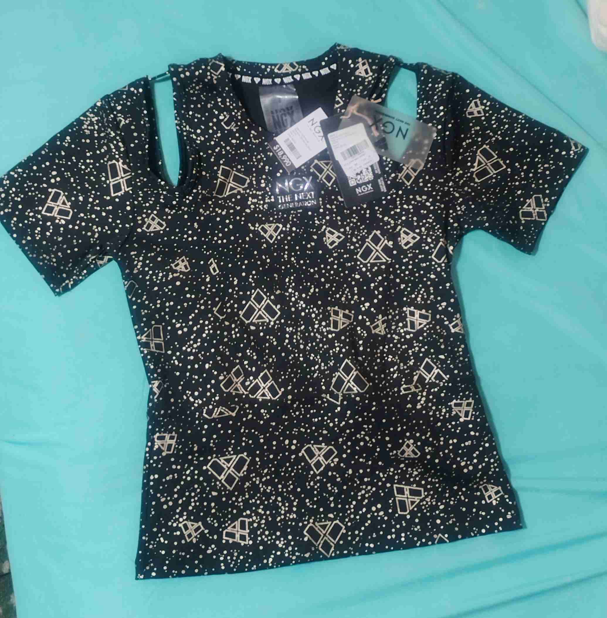 Polera estampada negra NGX - miniatura 1