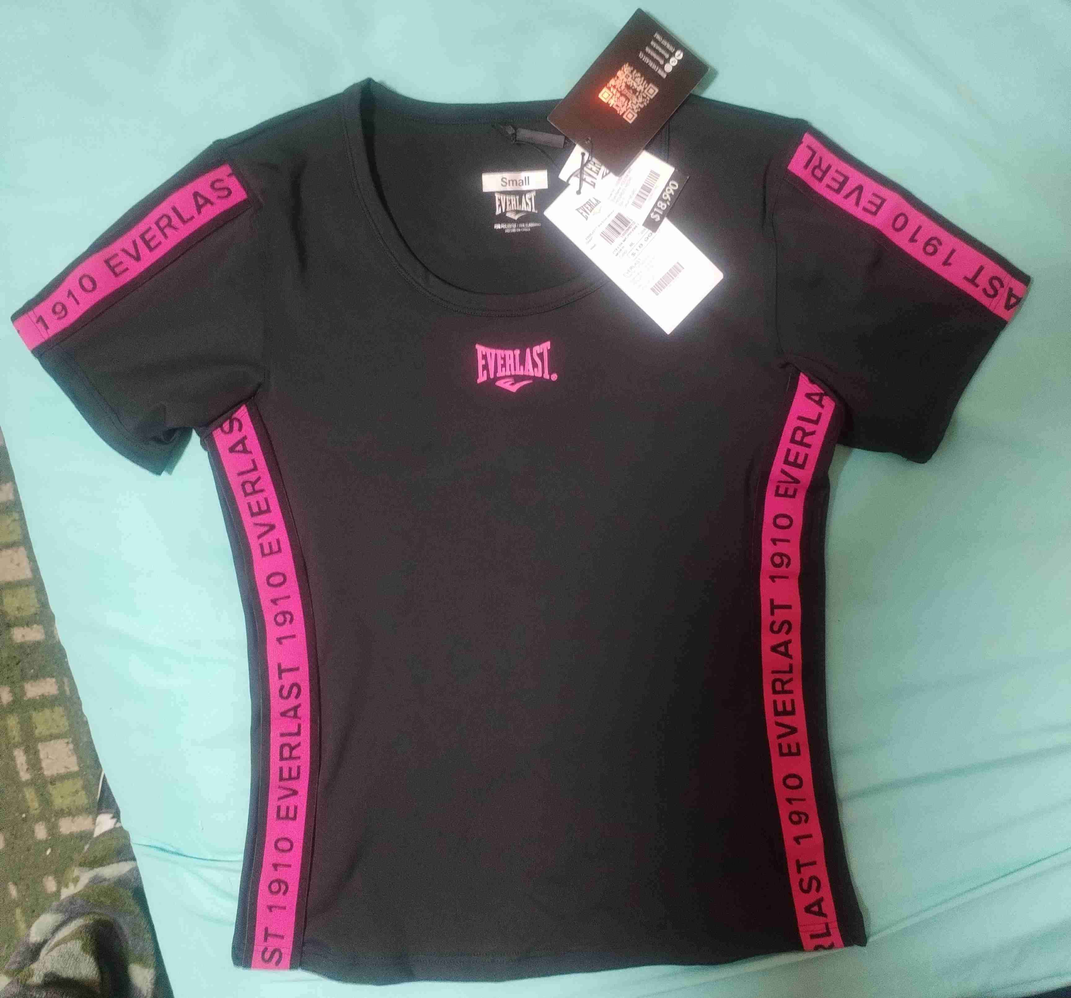 Polera negra Everlast nueva - miniatura 2
