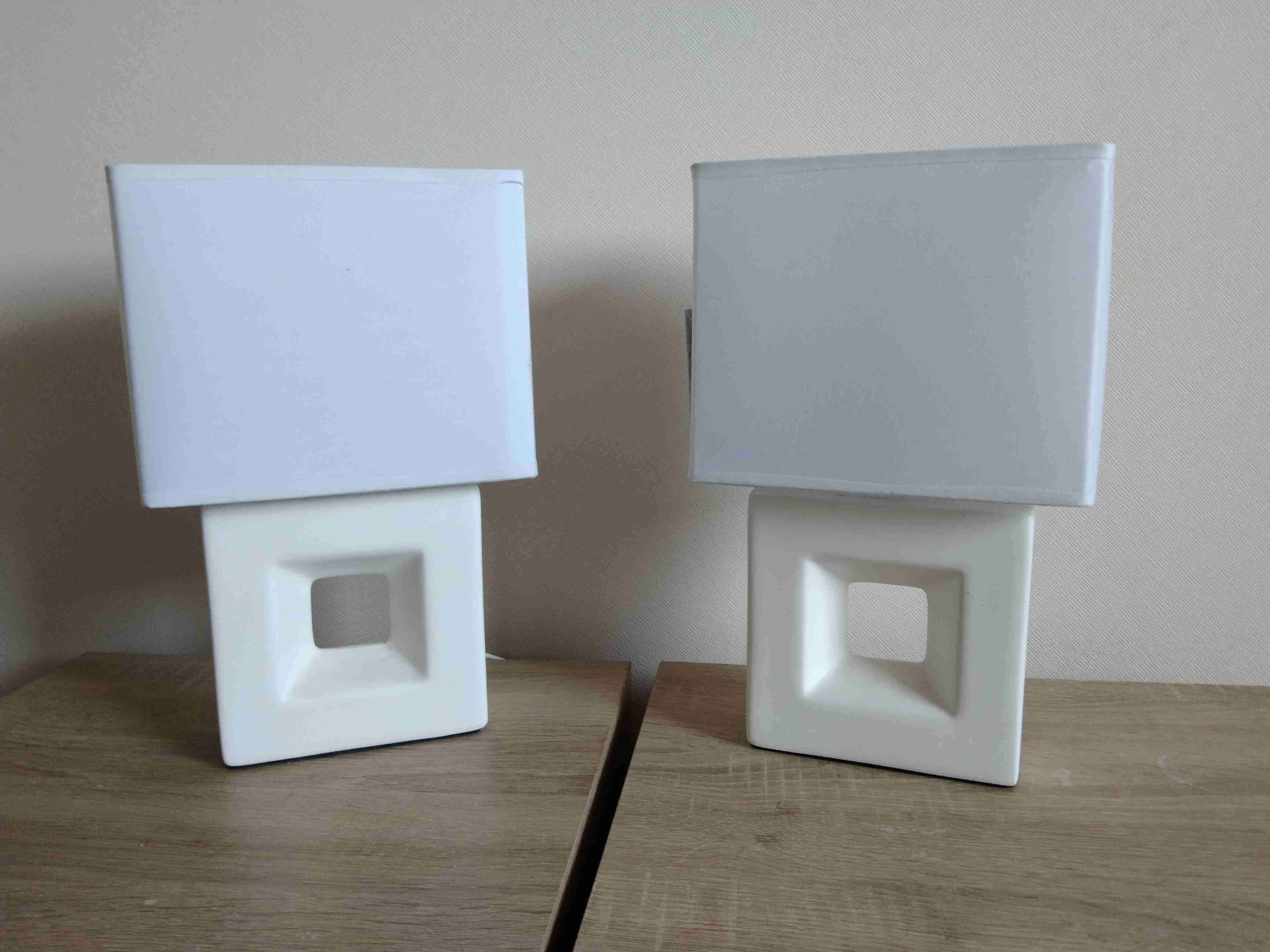 Lámparas de mesa modernas blancas