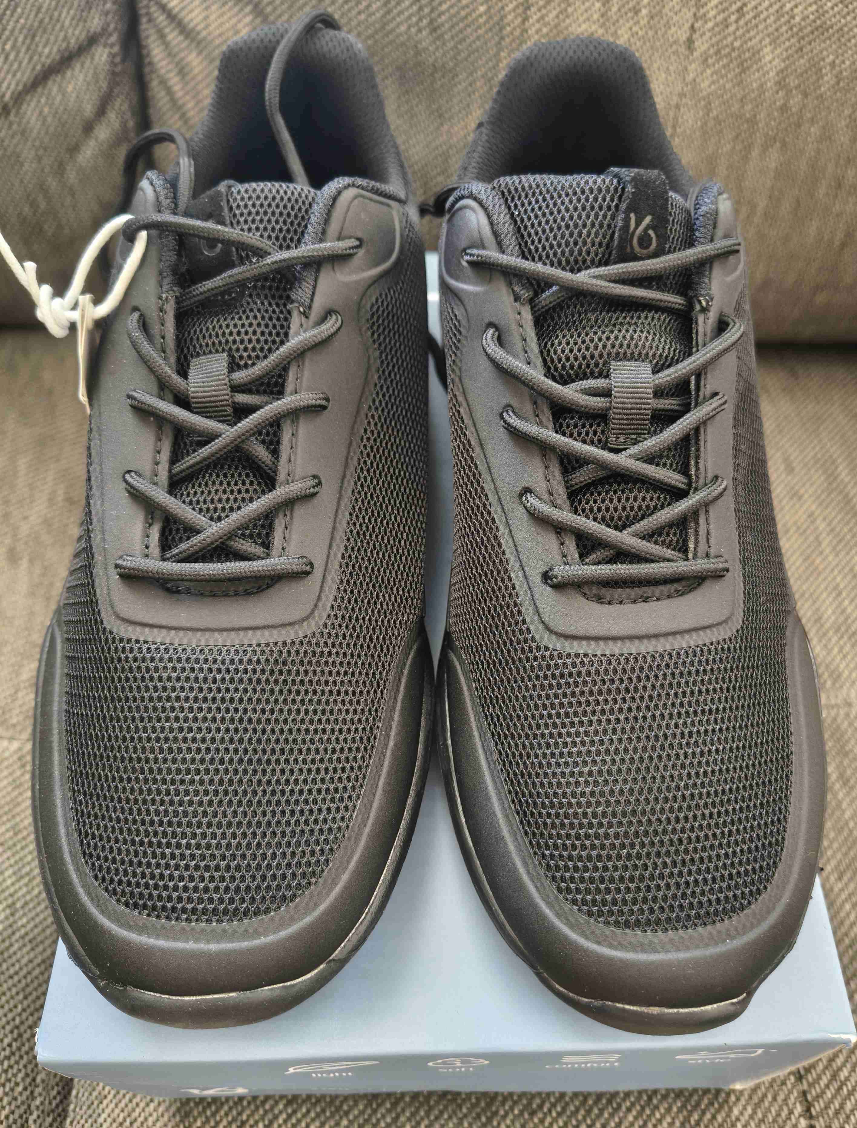 Zapatillas negras 16Hrs talla 39 - miniatura 2