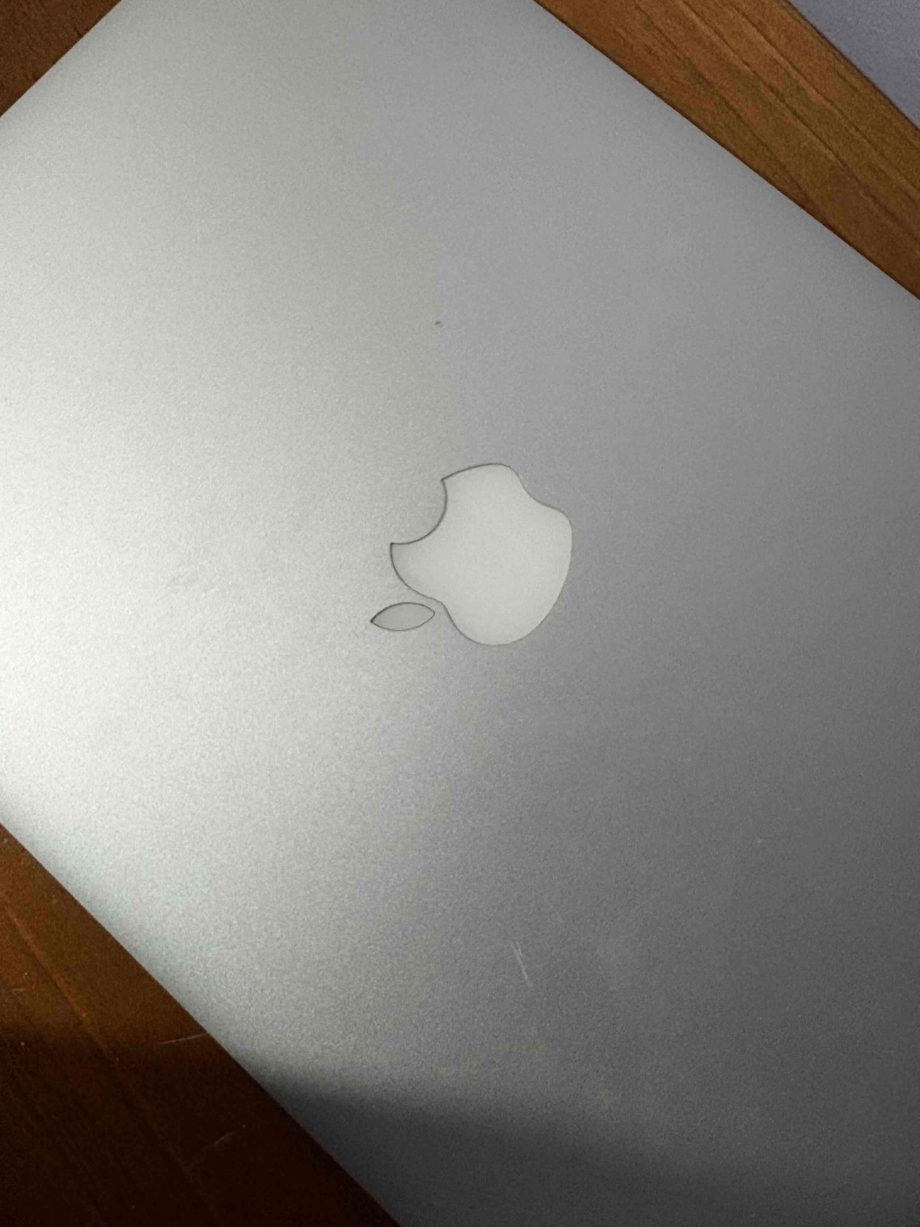MacBook Air 13” 2017 - miniatura 1