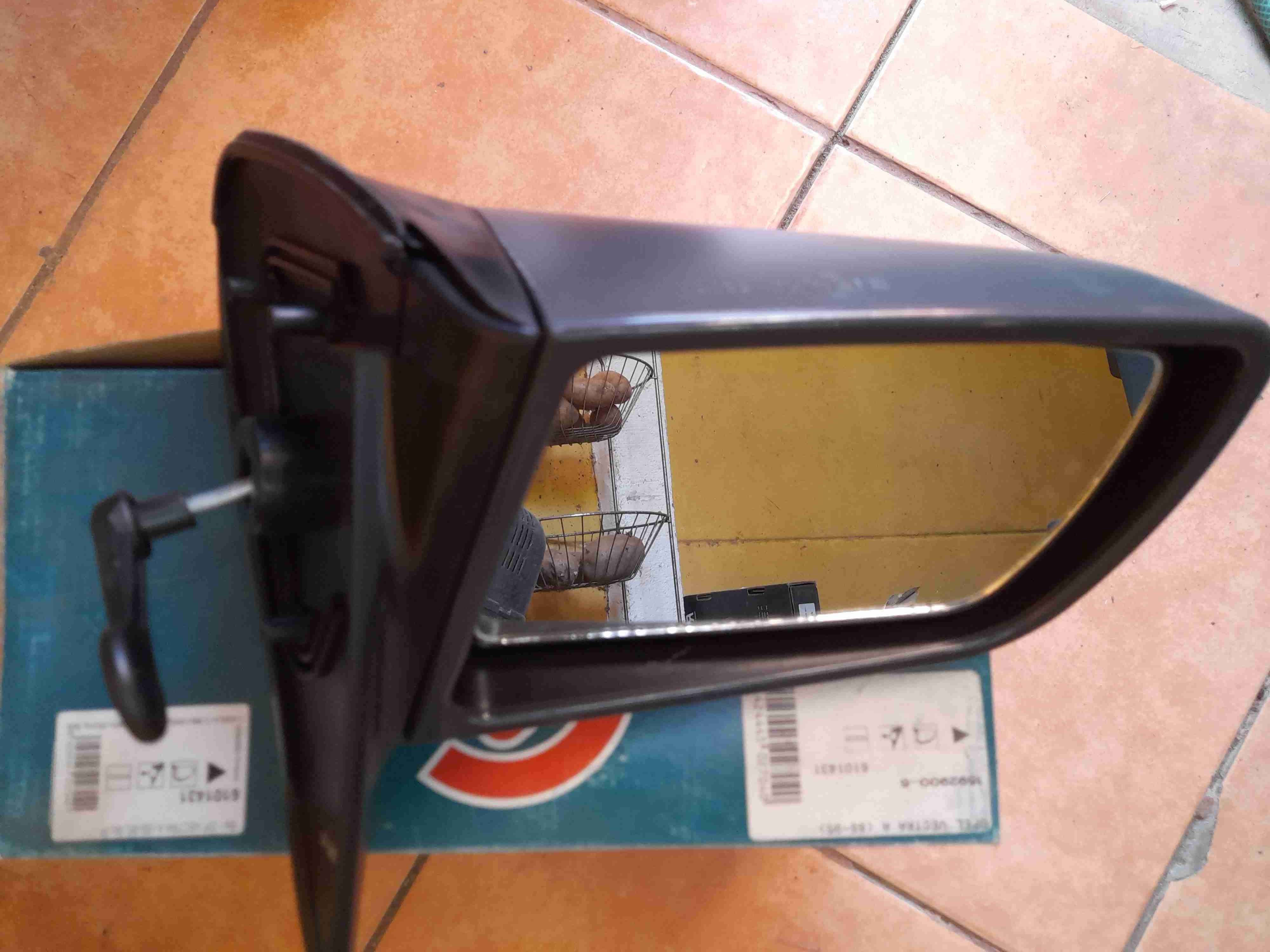 Espejos retrovisores sin uso Opel Vectra 1.6 1992 - miniatura 3