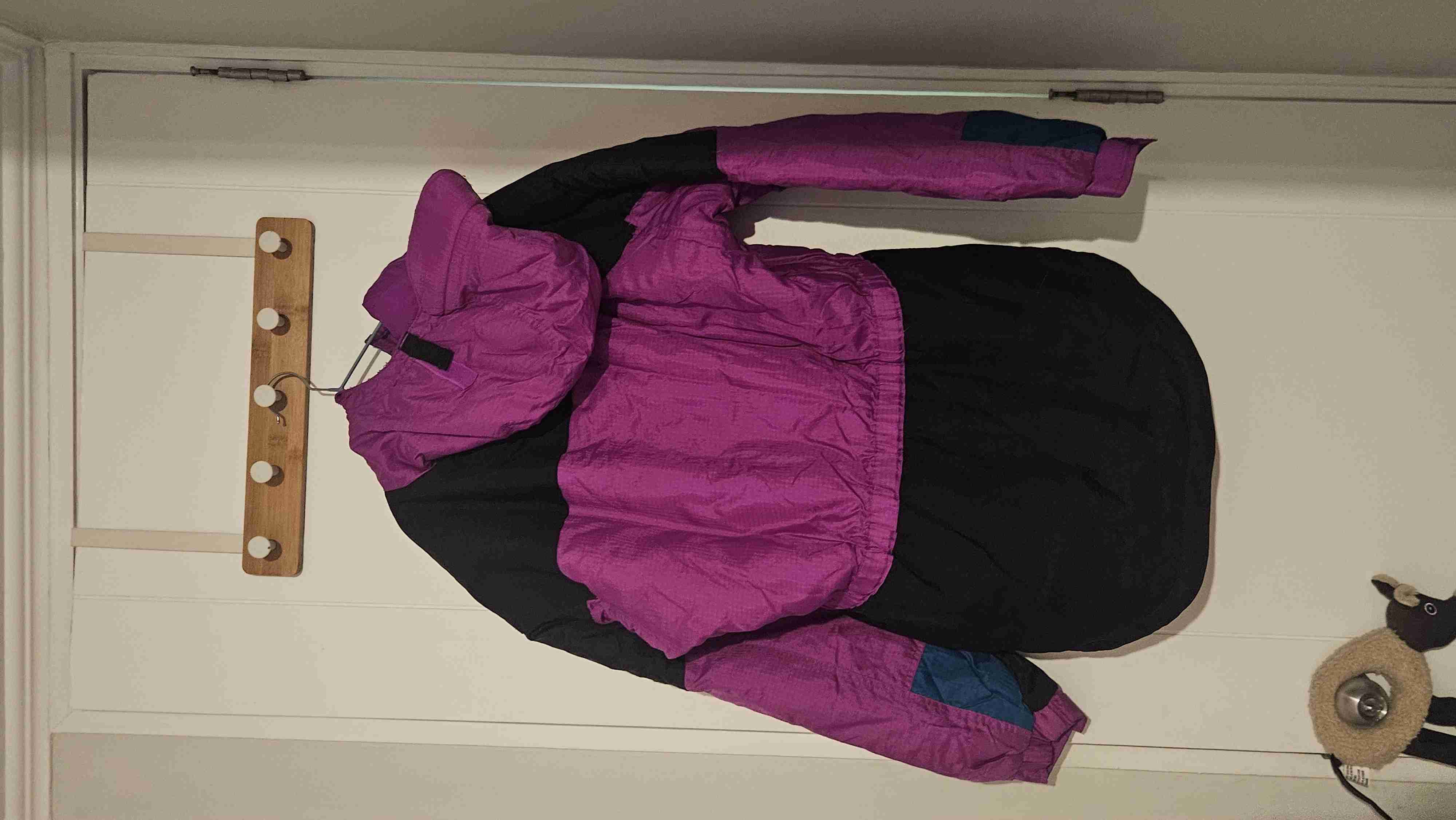 Cortavientos morado y negro - miniatura 6