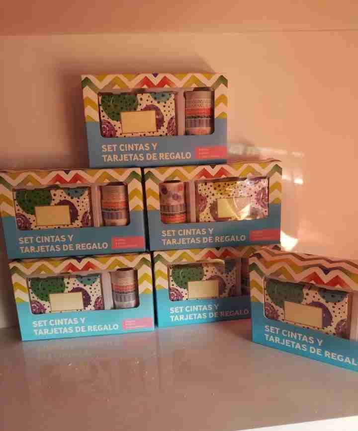 Set cintas y tarjetas de regalo