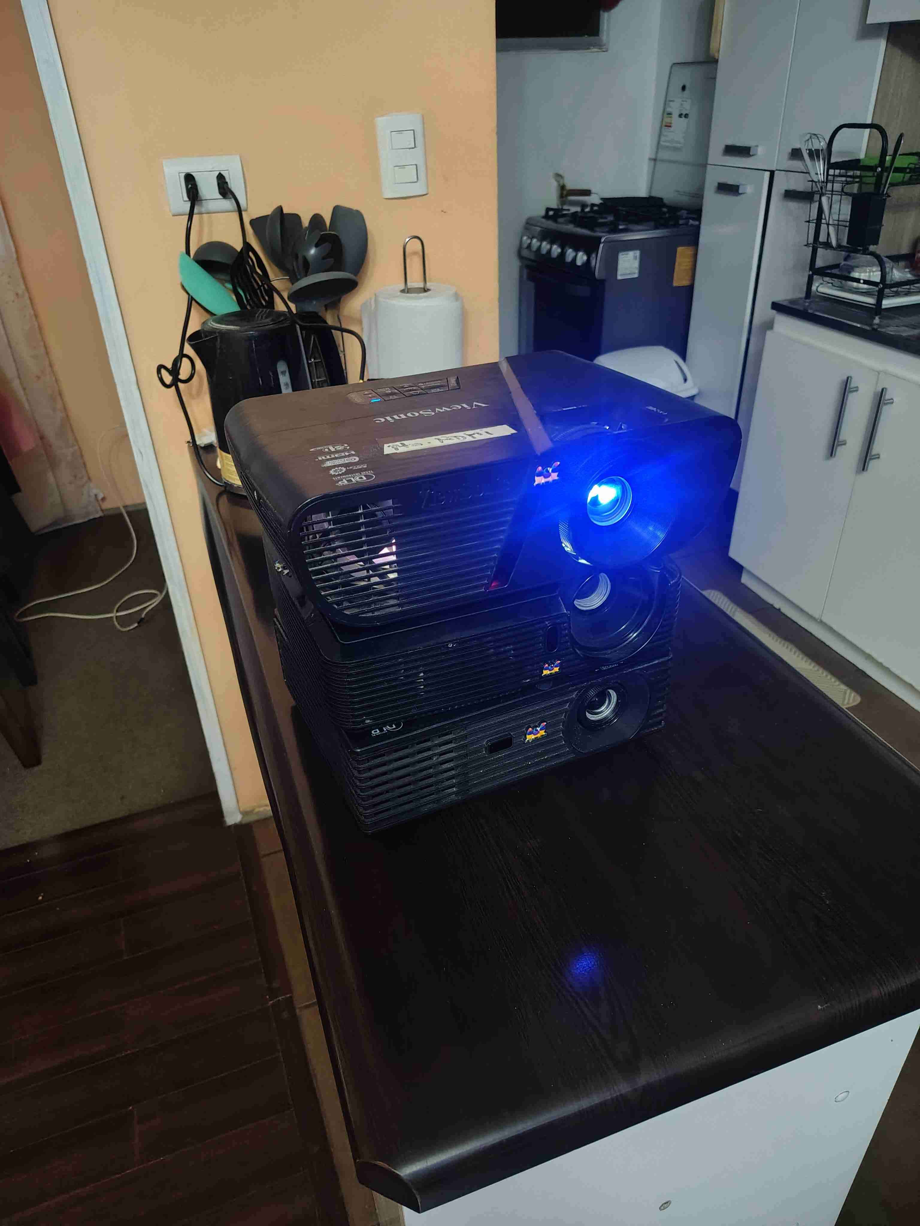 Proyector ViewSonic usado - miniatura 1