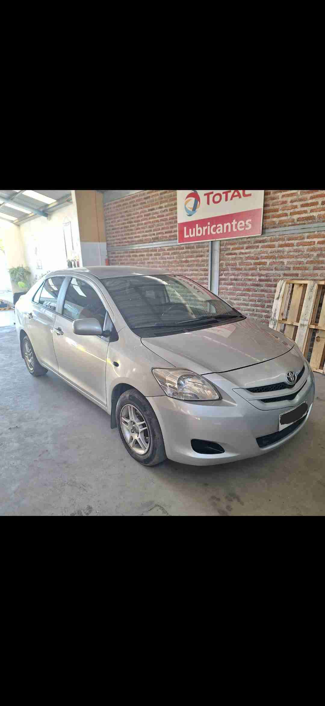 Toyota yaris sedan 2008 - miniatura 4