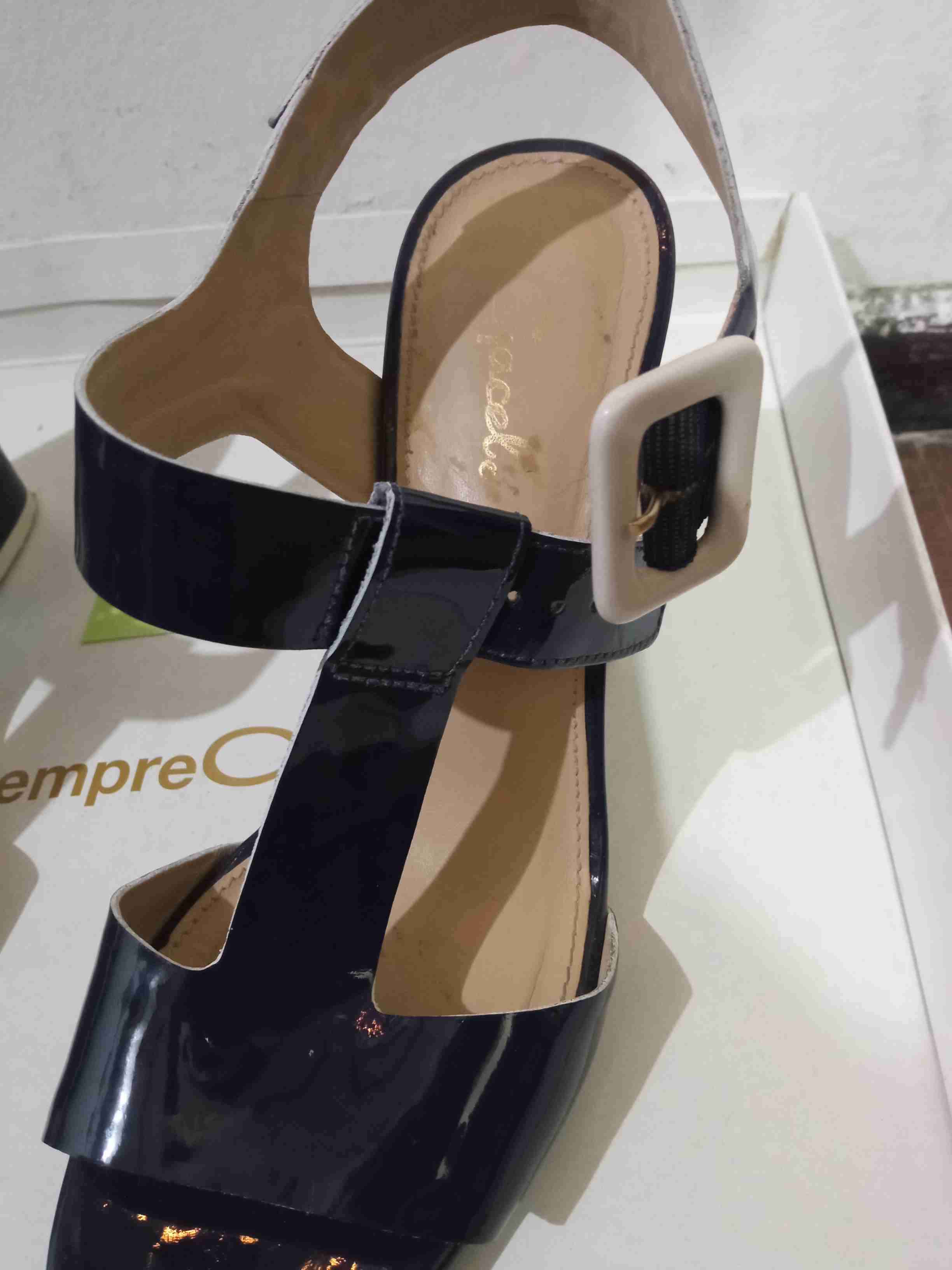 Chalas  negras con taco - miniatura 2