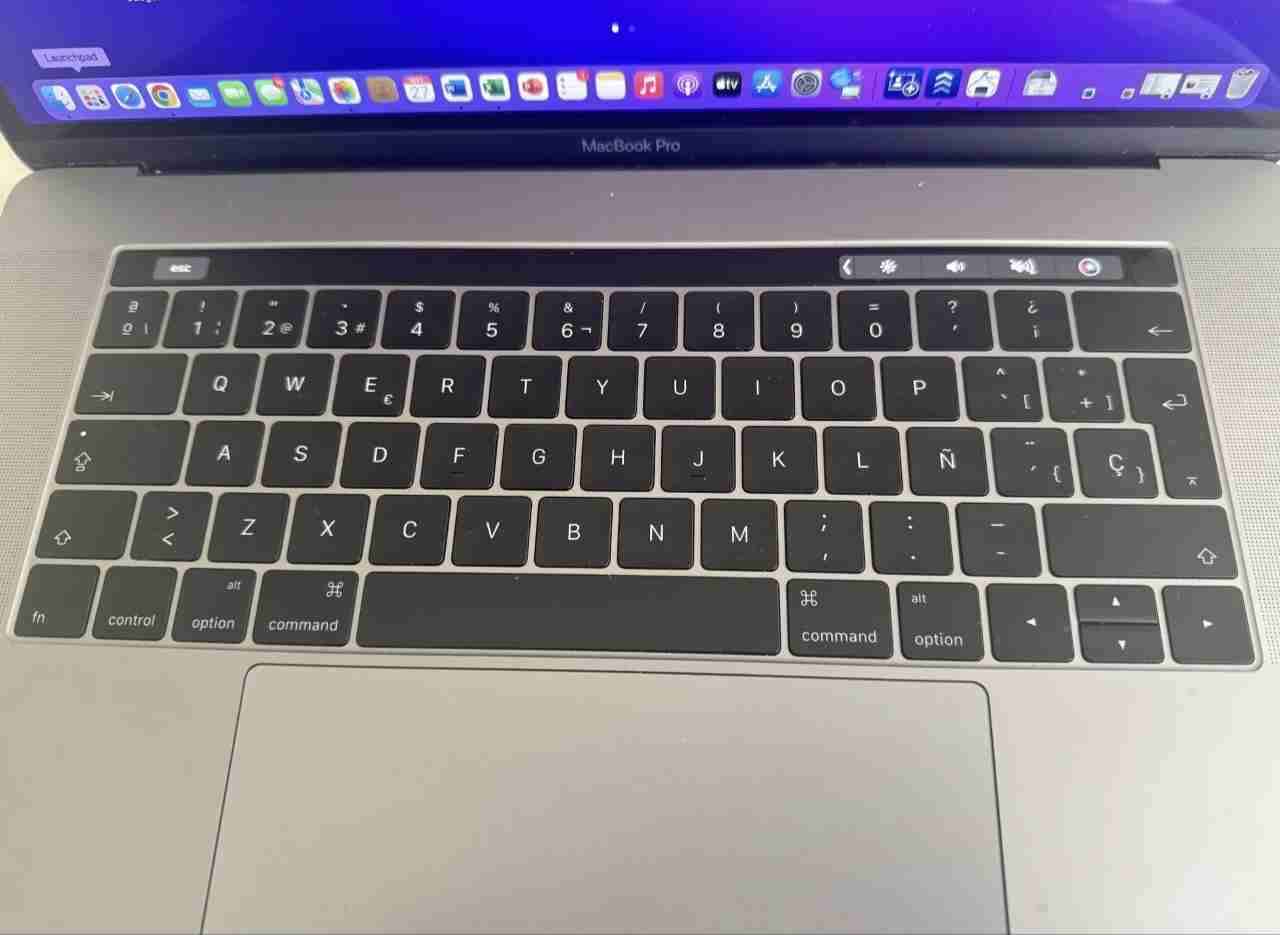 Macbook Pro 2016 15 pulgadas 500 gb - miniatura 4