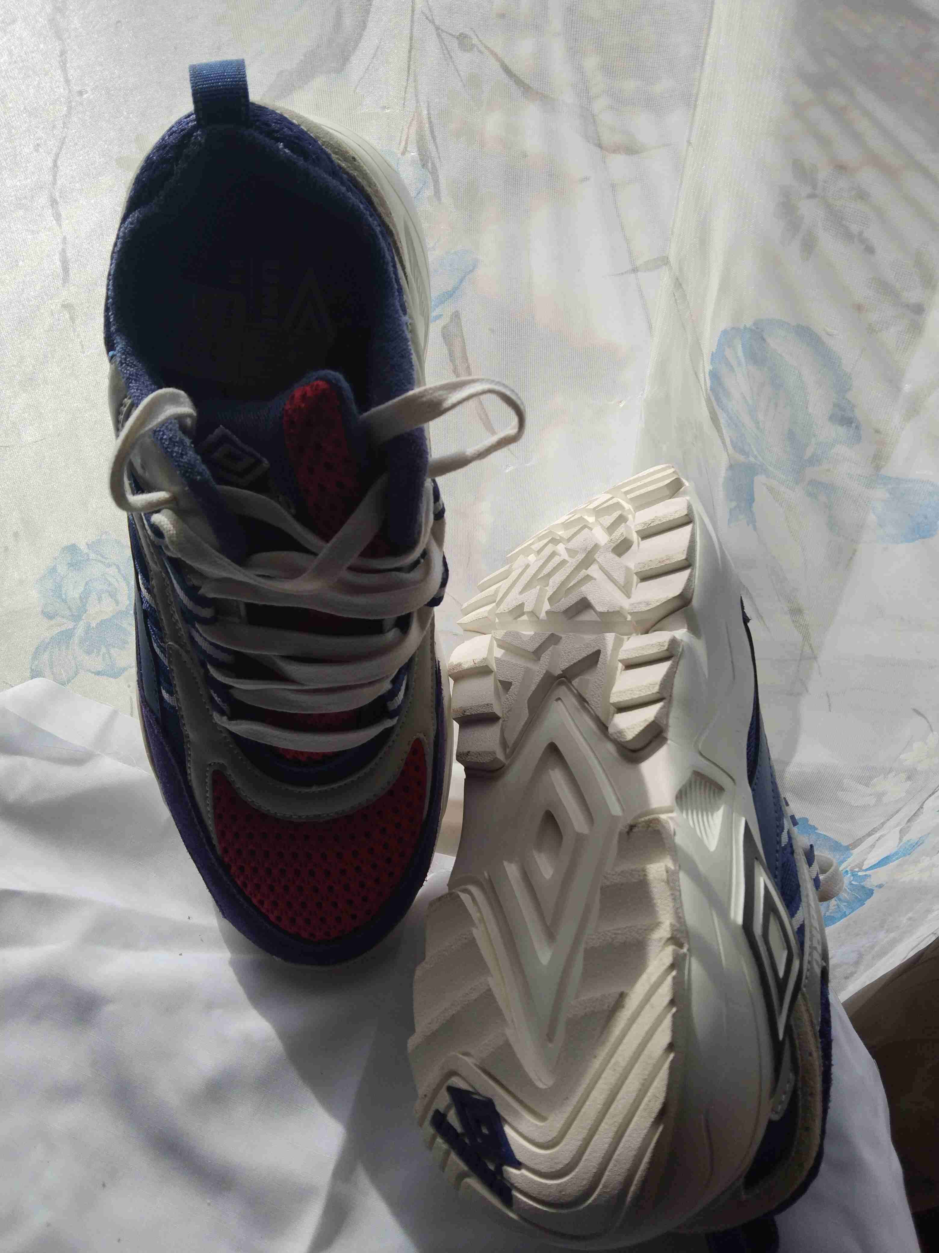 Zapatillas deportivas multicolor márca umbro. - miniatura 4