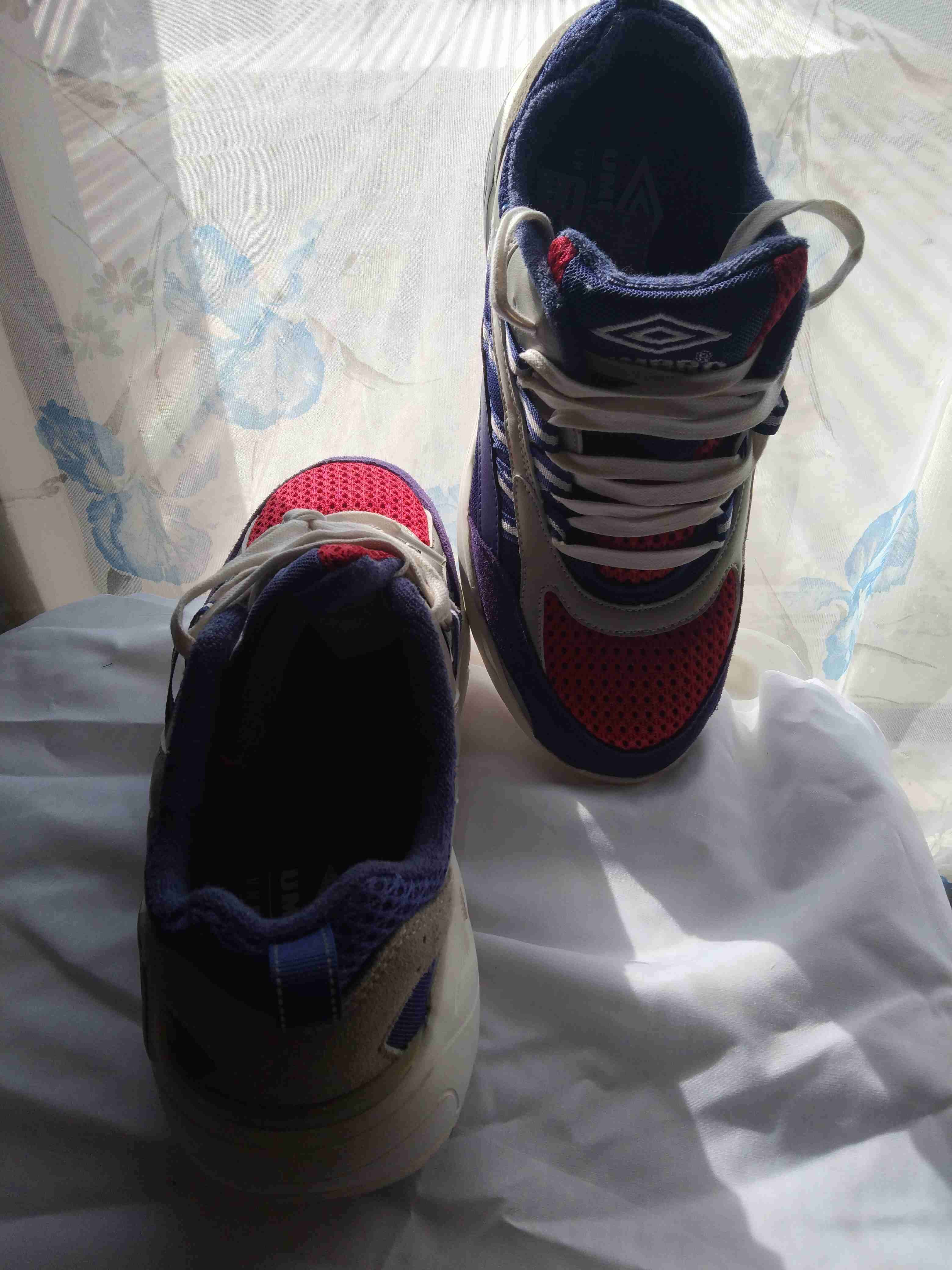 Zapatillas deportivas multicolor márca umbro. - miniatura 5